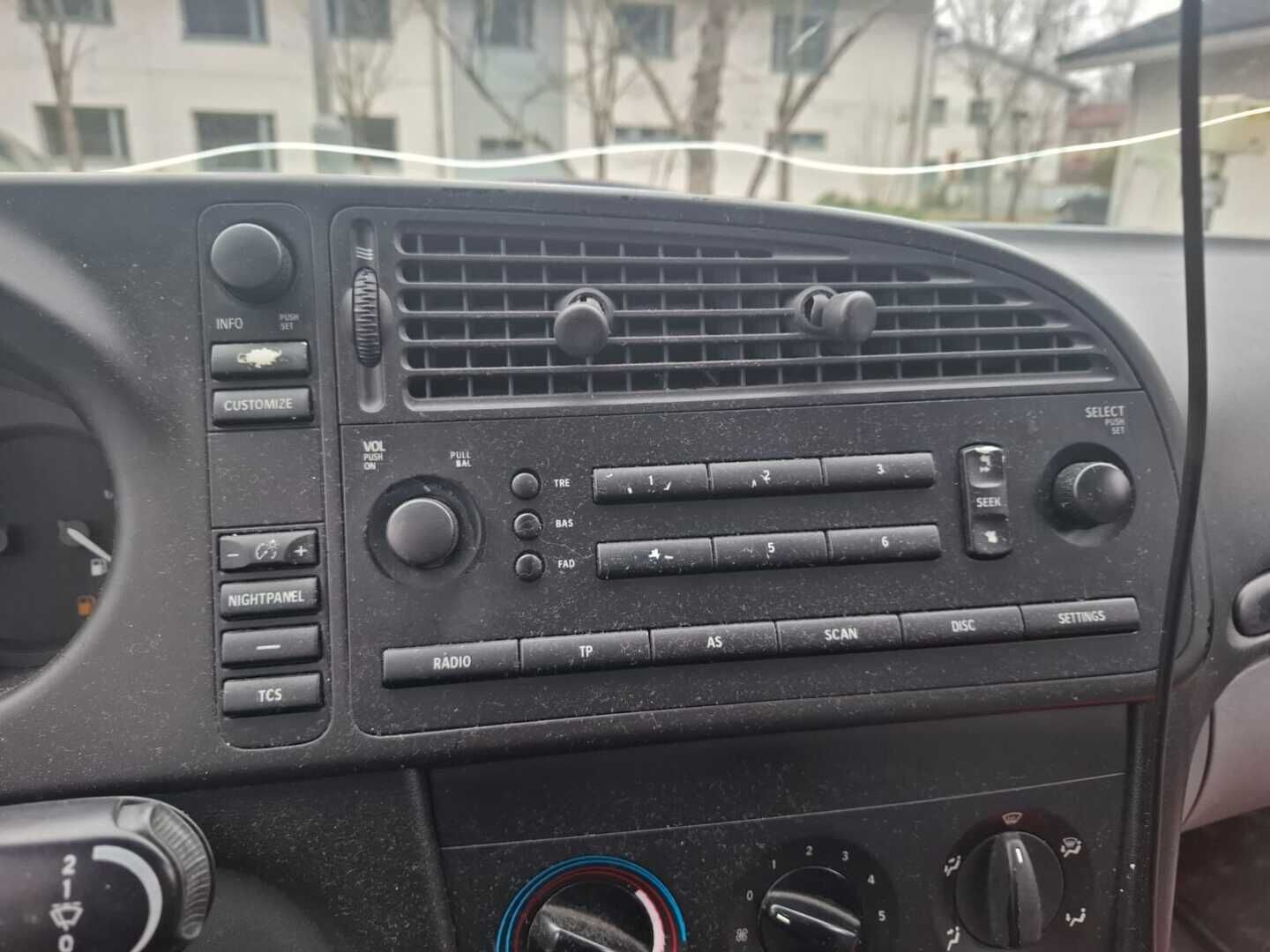 Saab 9-3 2003 * MYYDÄÄN HUUTOKAUPAT.COM *