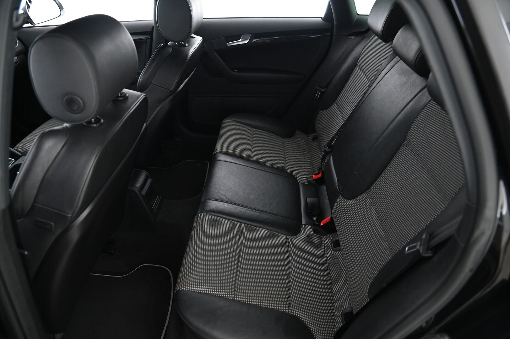 Audi S3 2012 Sportback 2,0 TFSI 195 kW quattro S tronic *Webasto kellolla / Suomi-auto / Jakopää juuri tehty*