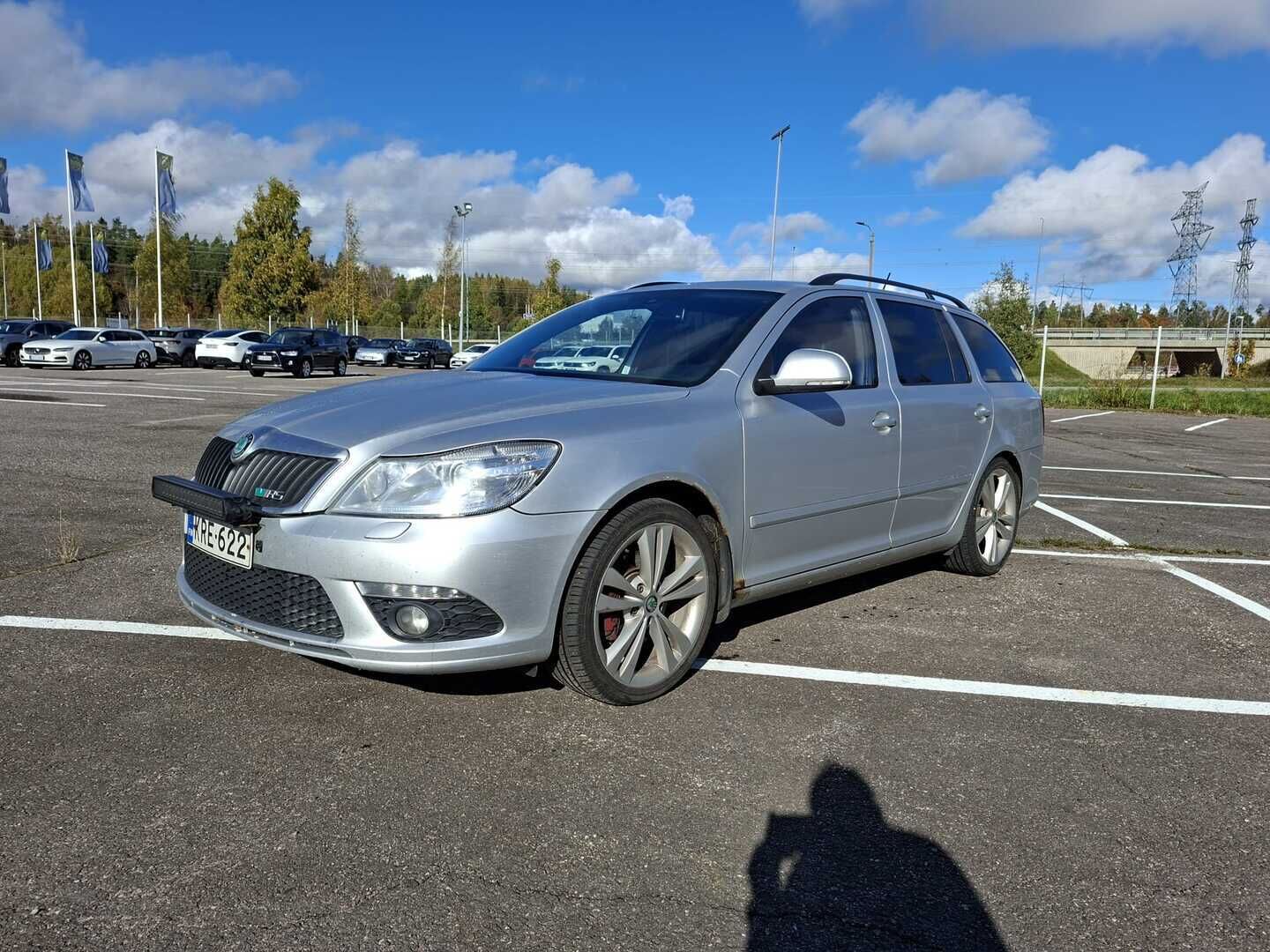 Skoda Octavia 2012 Combi 2,0 TDI 170 RS DSG Autom. - Myydään  Huutokaupat.com - Navi | Bluetooth | Nahkaverhoilu | Vakkari | 2x Aluvanteet hyvillä renkailla