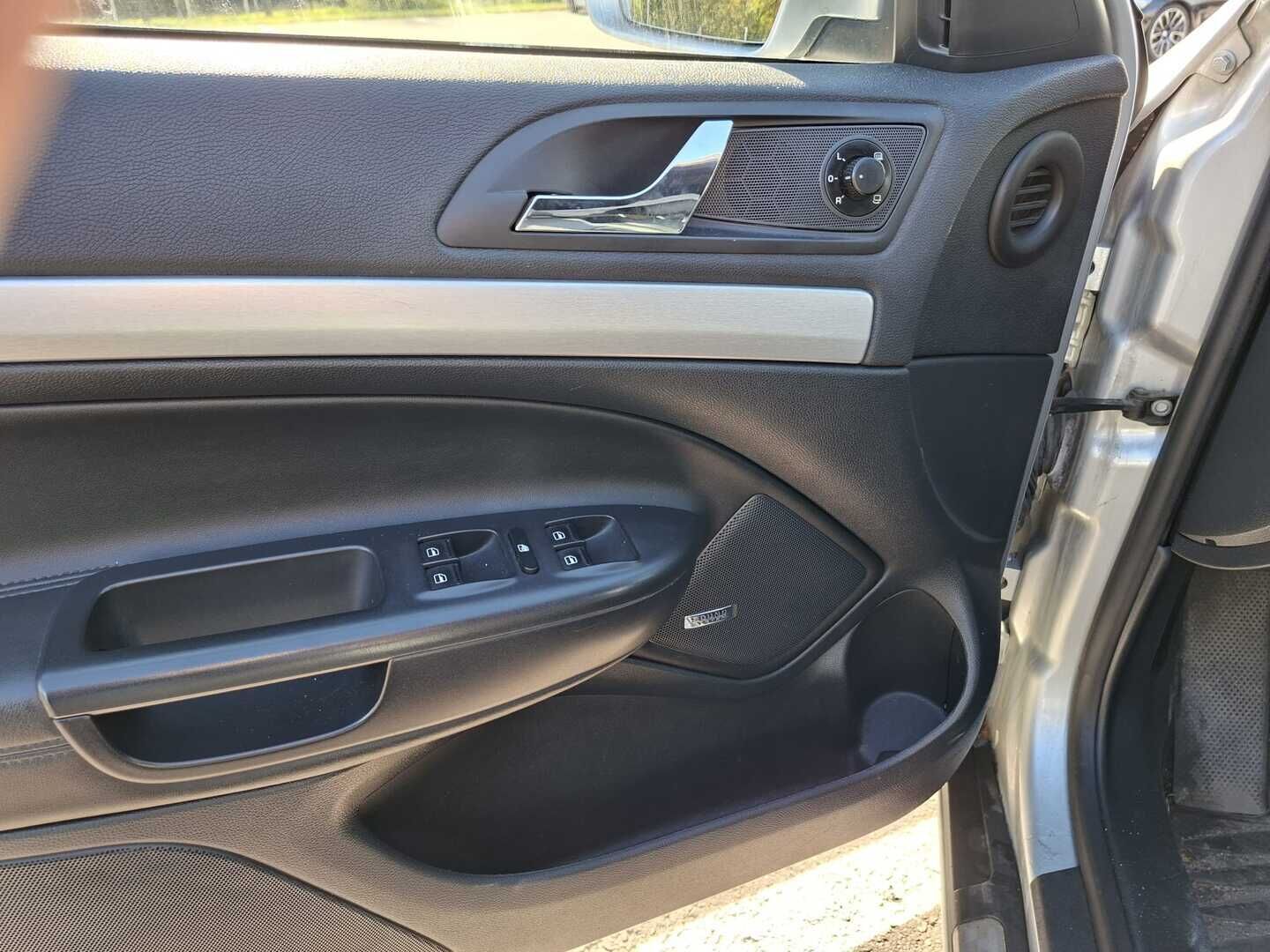 Skoda Octavia 2012 Combi 2,0 TDI 170 RS DSG Autom. - Myydään  Huutokaupat.com - Navi | Bluetooth | Nahkaverhoilu | Vakkari | 2x Aluvanteet hyvillä renkailla