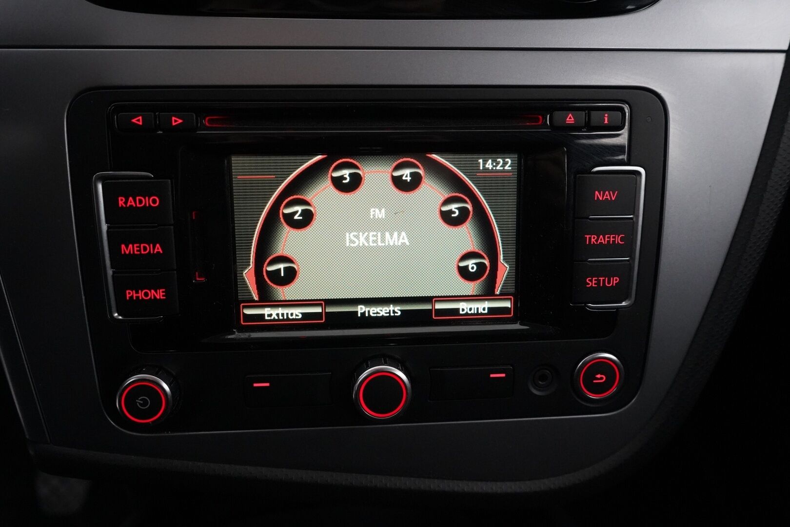 Seat Leon 2012 1,6 TDI Copa Plus - YritysOutlet - Myydään vain yrityksille - Suomi- auto | Lohkolämmitin | Vakkari | Navi | Koukku | Kahdet renkaat vanteineen | Huoltokirja