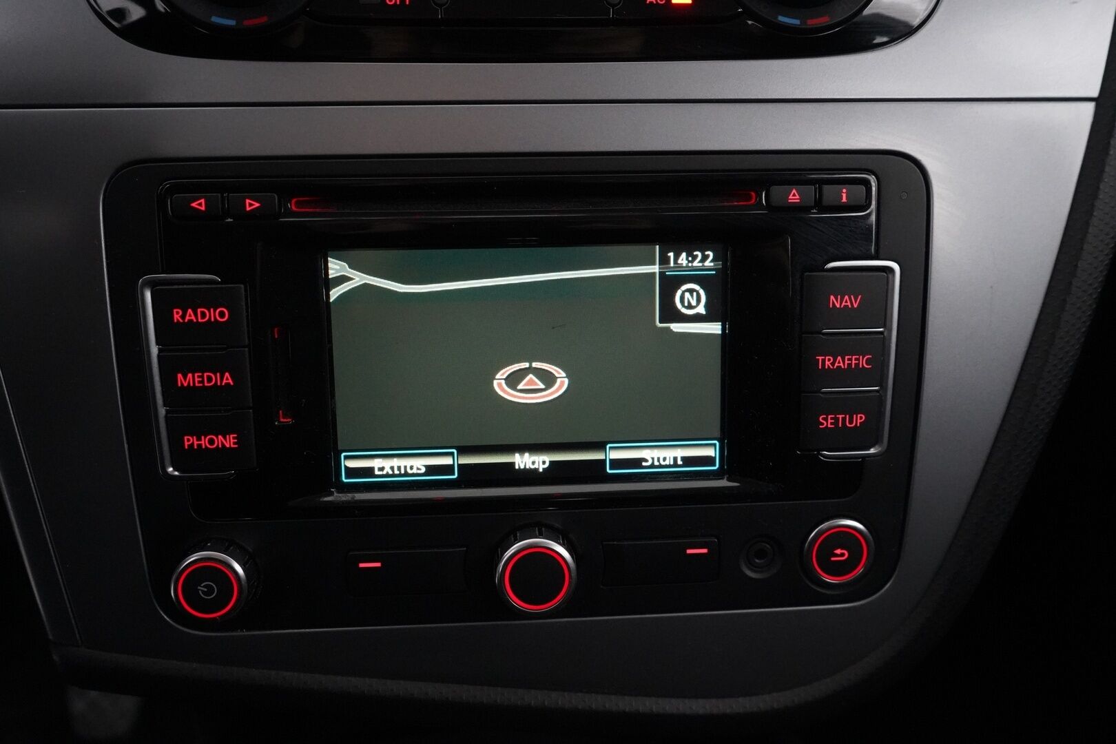 Seat Leon 2012 1,6 TDI Copa Plus - YritysOutlet - Myydään vain yrityksille - Suomi- auto | Lohkolämmitin | Vakkari | Navi | Koukku | Kahdet renkaat vanteineen | Huoltokirja