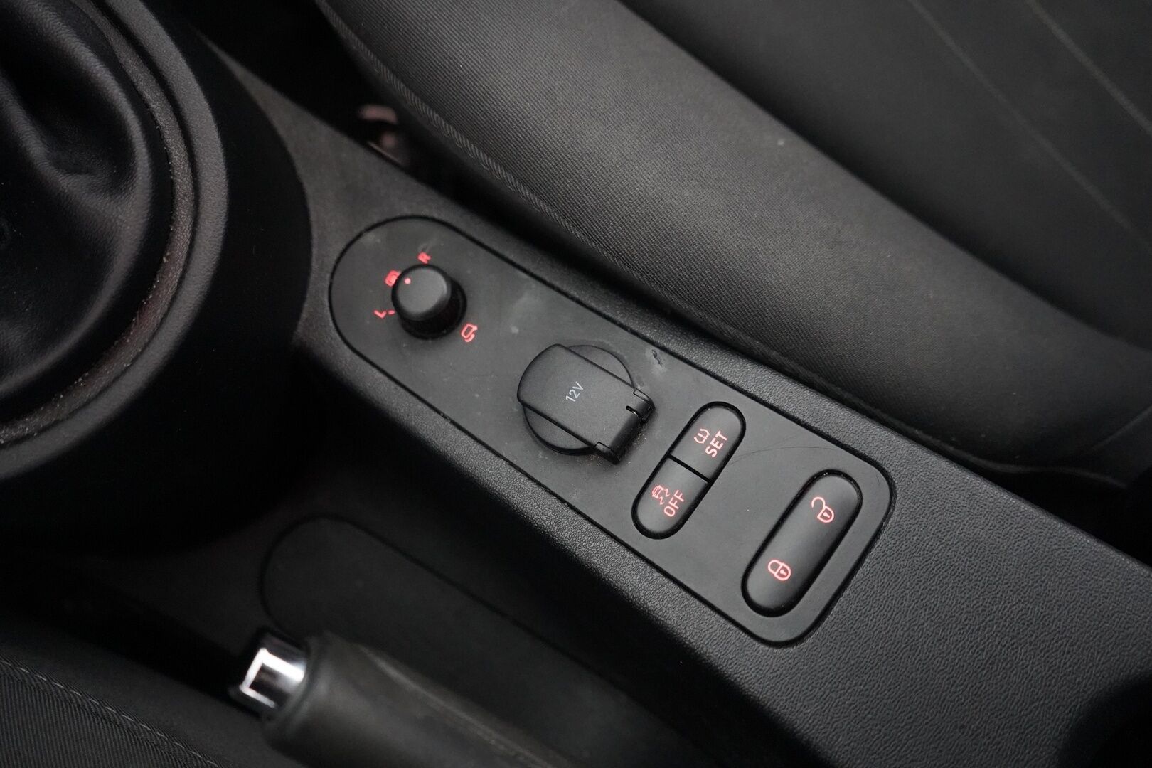 Seat Leon 2012 1,6 TDI Copa Plus - YritysOutlet - Myydään vain yrityksille - Suomi- auto | Lohkolämmitin | Vakkari | Navi | Koukku | Kahdet renkaat vanteineen | Huoltokirja