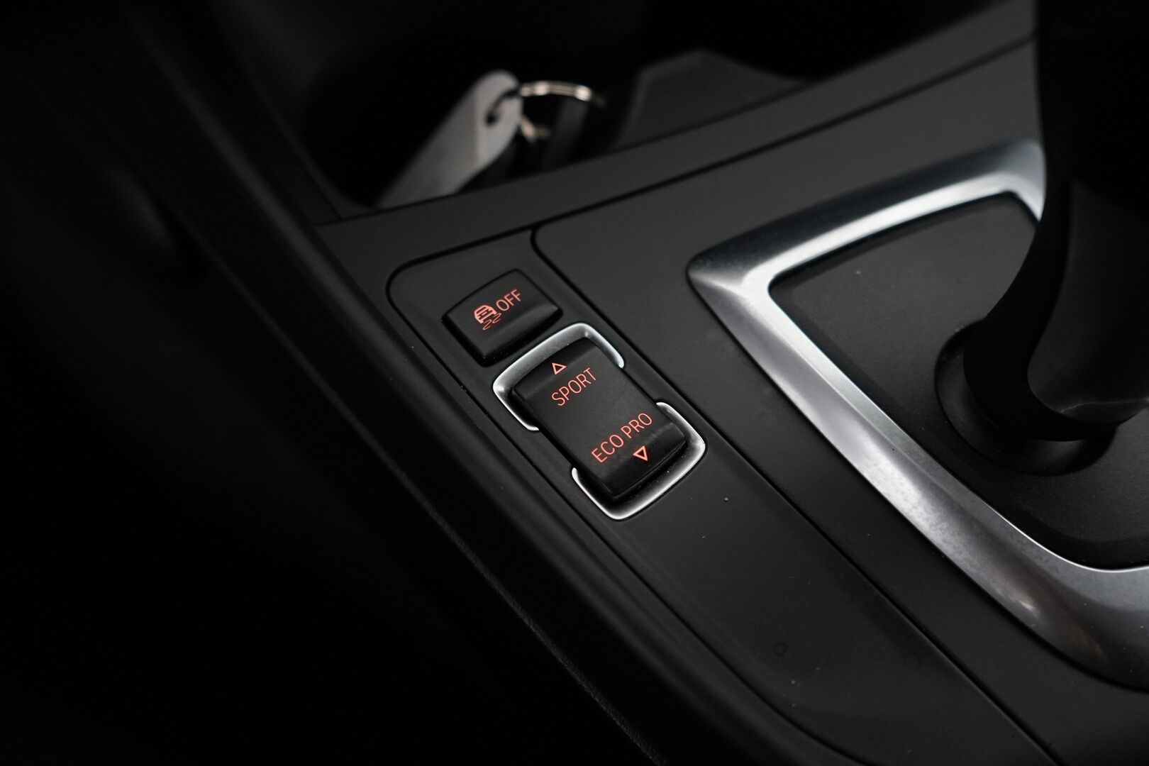 BMW 116 2012 F20 TwinPower Turbo A Business - Suomi-auto / Sporttipenkit / Koukku / Vakkari / P.Tutkat / Xenon 