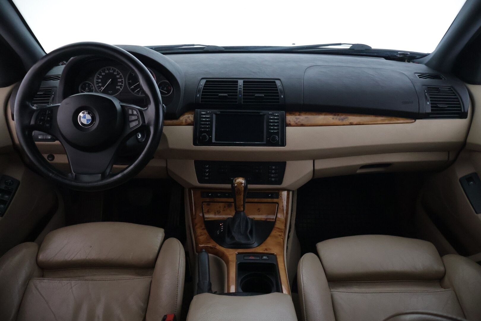 BMW X5 2004 3,0dA - | Myydään huutokaupat.com- sivustolla | Kamera | Nahat | 2x renkaat | Muistipenkki | 