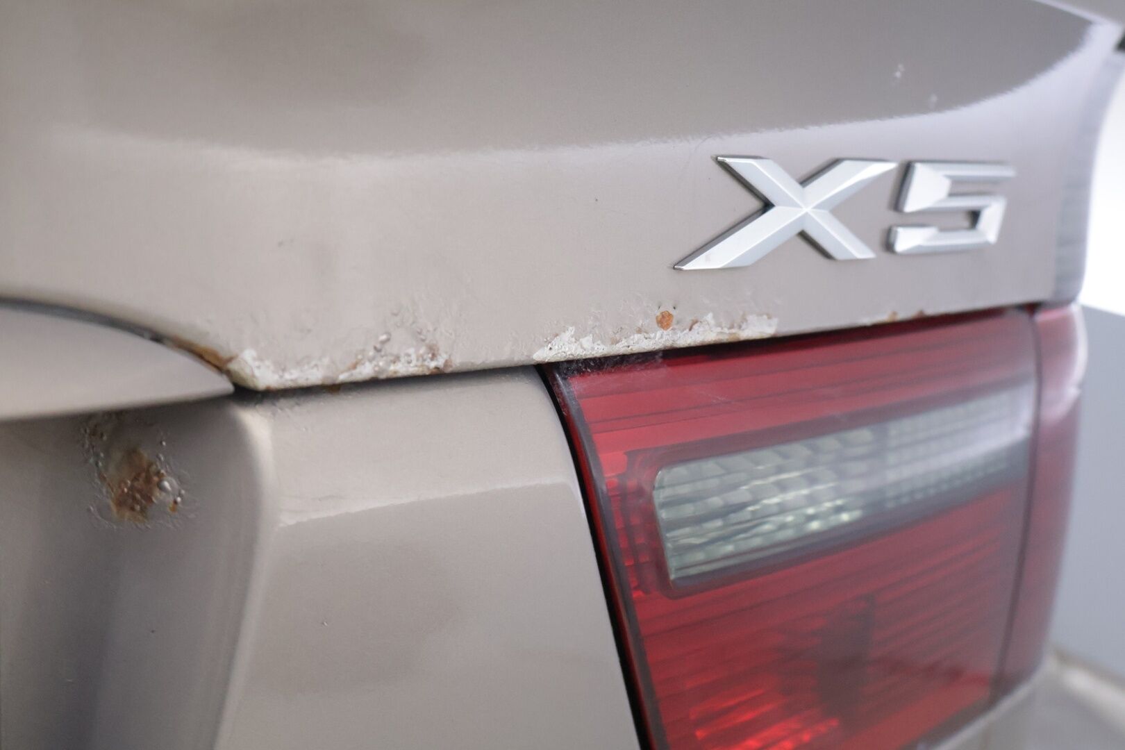 BMW X5 2004 3,0dA - | Myydään huutokaupat.com- sivustolla | Kamera | Nahat | 2x renkaat | Muistipenkki | 