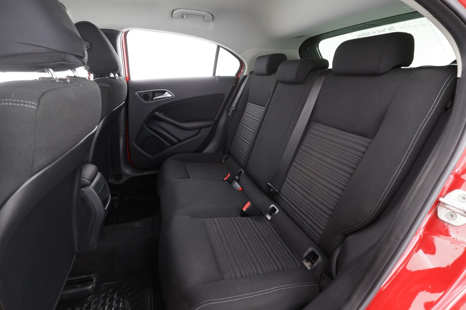 Mercedes-Benz A 2013 180 BE A * Suomi-auto / Vakkari / Lohko+Sisä / Koukku / Bluetooth / 2xRenkaat * - Merkkihuollettu