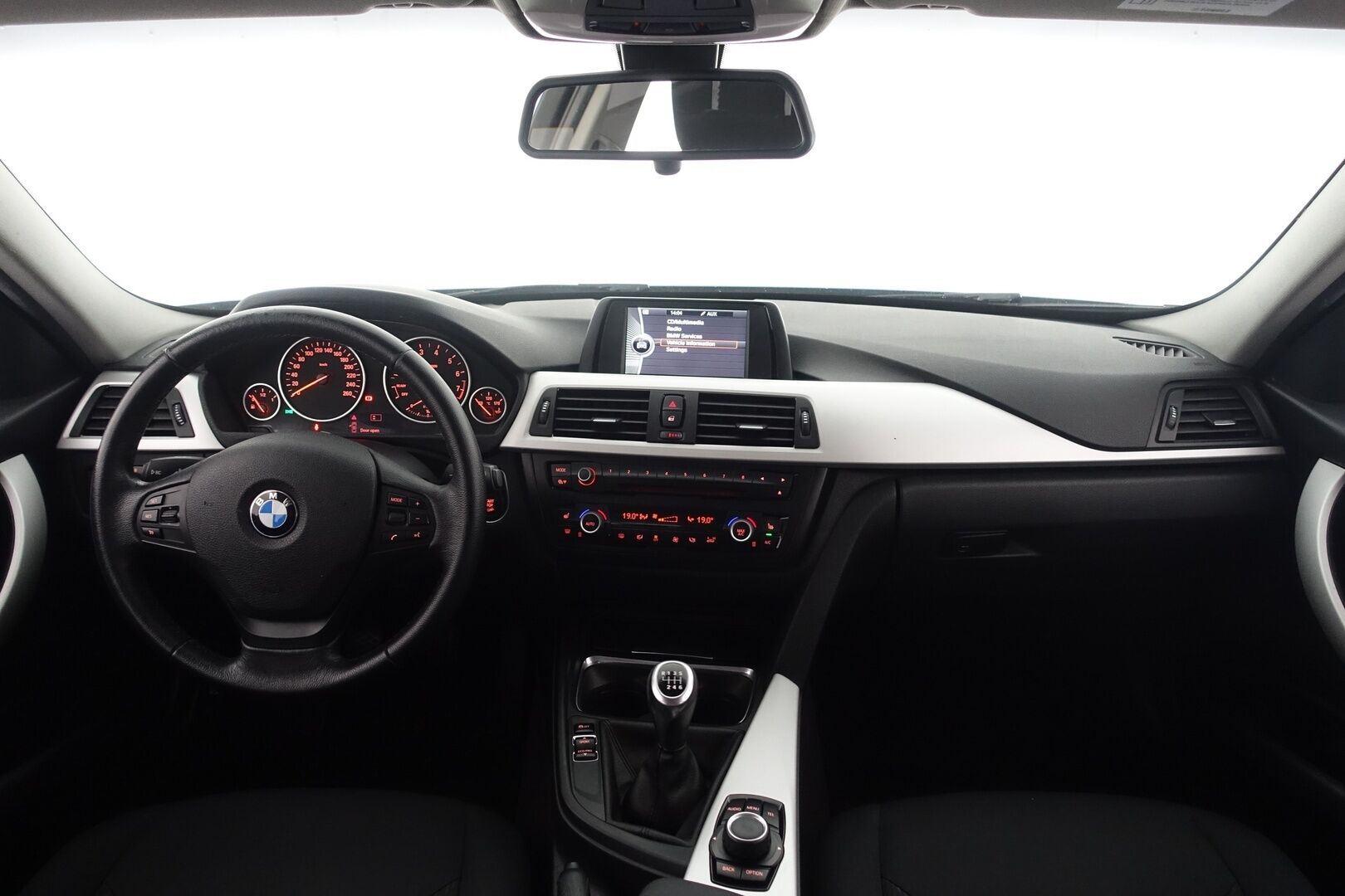 BMW 320 2013 TwinPower Turbo F30 Sedan M-Sport Look  - Yritysoutlet - Myydään vain yrityksille - | - Yritysoutlet - Myydään vain yrityksille | Tämä auto myydään YritysOutlet -valikoimasta vain yritykselle