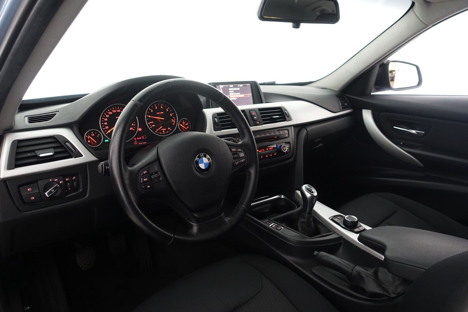 BMW 320 2013 TwinPower Turbo F30 Sedan M-Sport Look  - Yritysoutlet - Myydään vain yrityksille - | - Yritysoutlet - Myydään vain yrityksille | Tämä auto myydään YritysOutlet -valikoimasta vain yritykselle