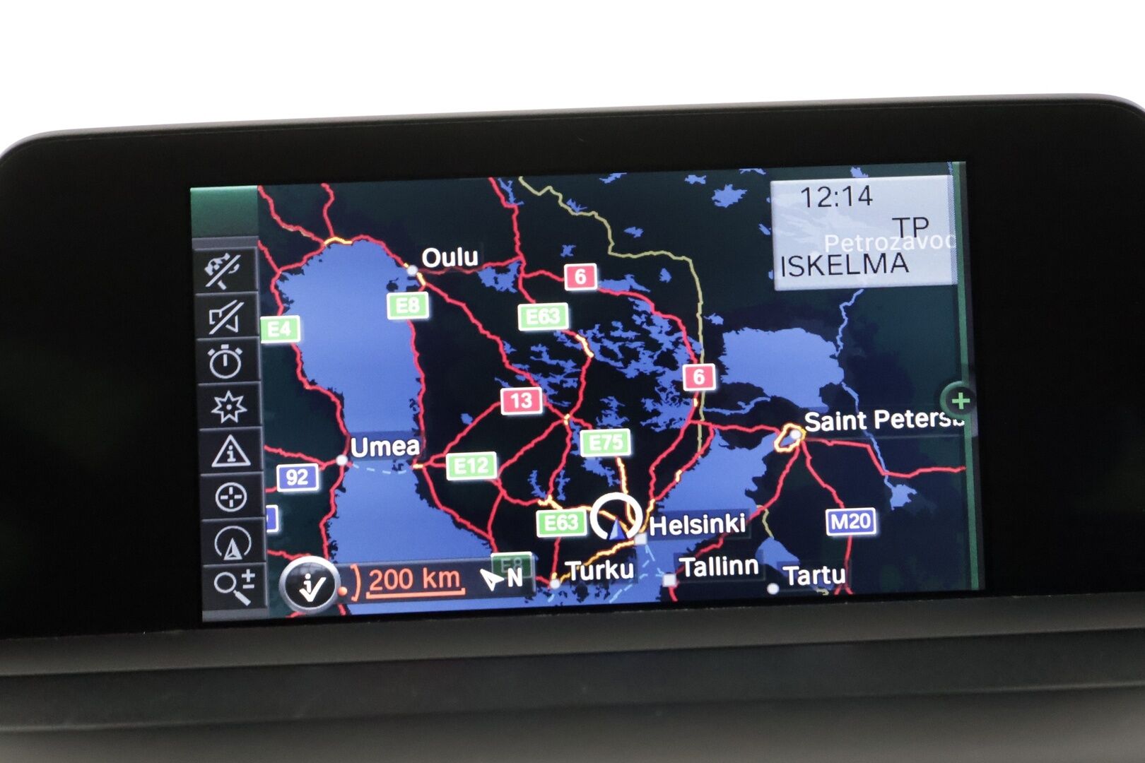 BMW M135I 2013 F20 Hatchback M135i A xDrive - | H&K | Vakkari | Lohko | Sporttinahat | Kattoluukku | P.tutkat | Xenon | Urheilullinen alusta | Suomi-auto |