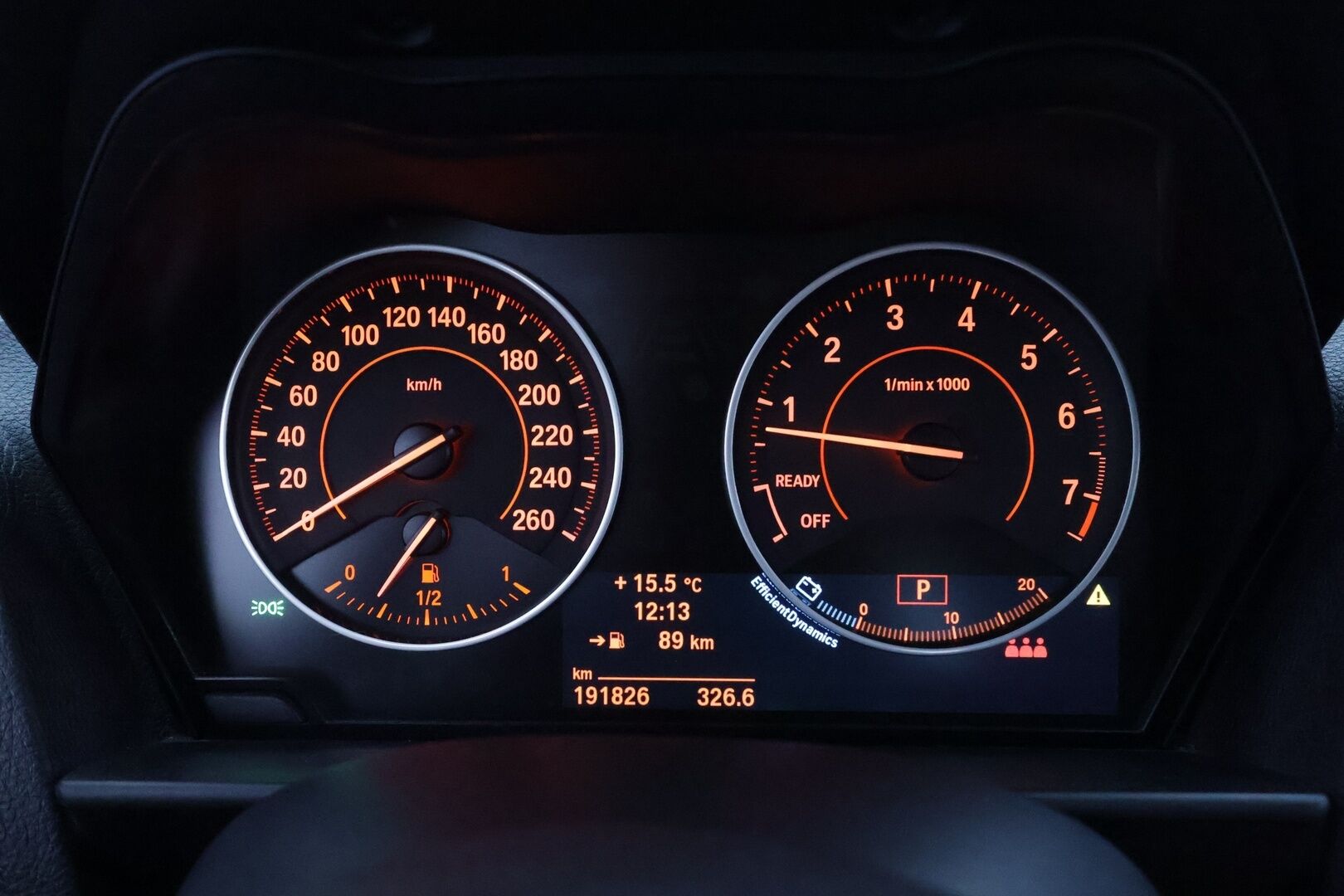 BMW M135I 2013 F20 Hatchback M135i A xDrive - | H&K | Vakkari | Lohko | Sporttinahat | Kattoluukku | P.tutkat | Xenon | Urheilullinen alusta | Suomi-auto |