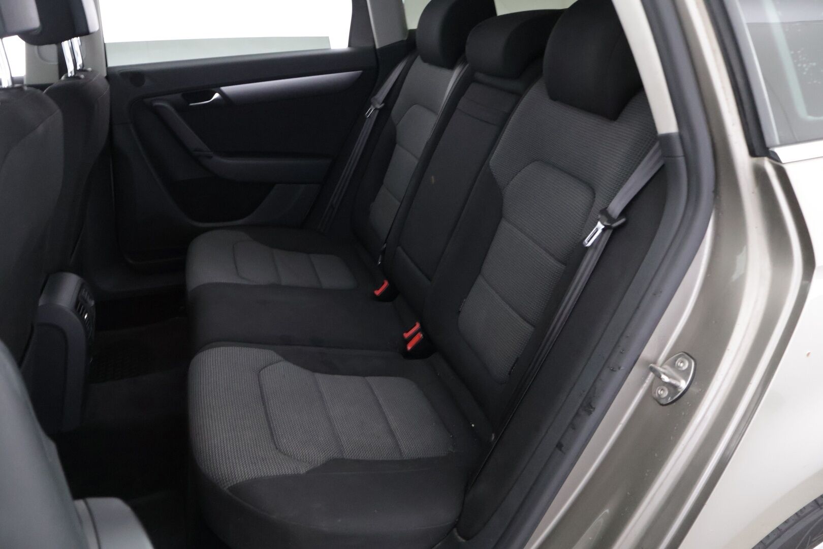 Volkswagen Passat 2013 Variant Comfortline 1,6 TDI 77 kW *Myydään Huutokaupat.com* - Tuore leima / tilava / farmari