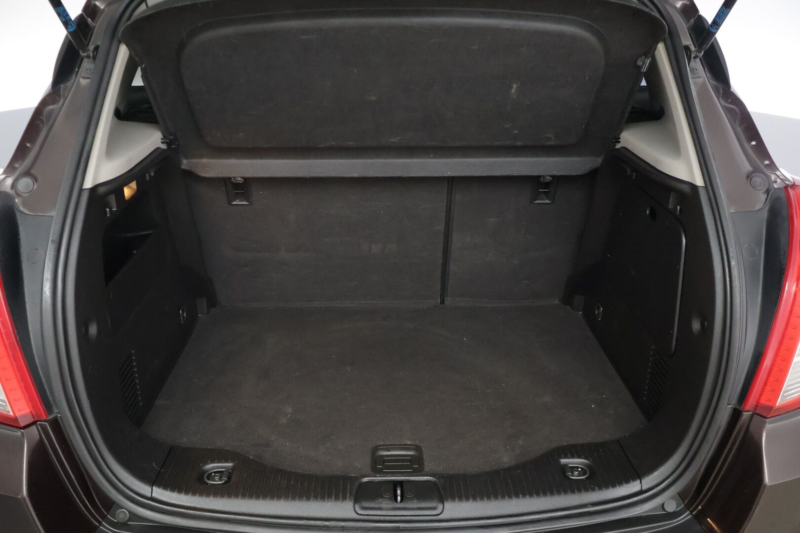 Opel Mokka 2013 5-ov Cosmo 1,6 ecoFLEX Start/Stop 85kW MT5* Pulinahkasisusta / P.tutkat / Ratinlämmitin / Vakkari * - * Myydään huutokaupat.comissa *