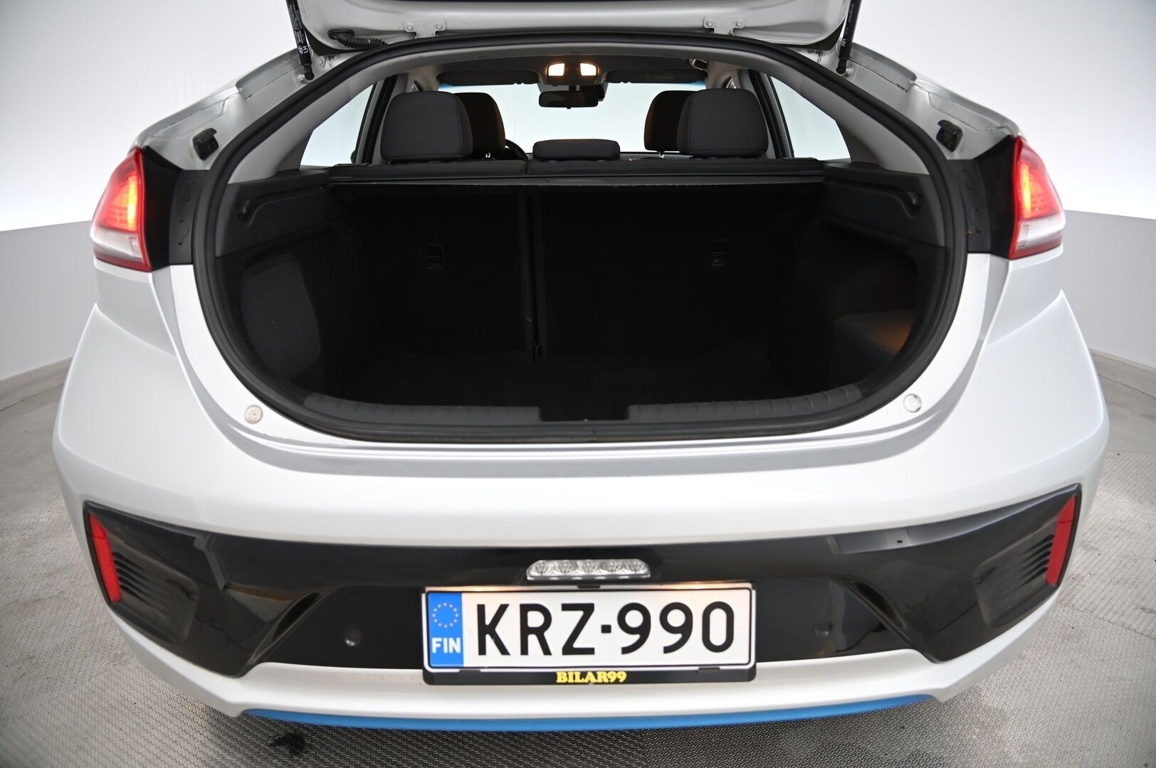 Hyundai IONIQ hybrid 2017 *DCT Comfort / Navi / P-Kamera / Ohjauspyörän lämmitys/ Lohko* - *Suomi-Auto / Infinity / 2x renkaat / Siisti*