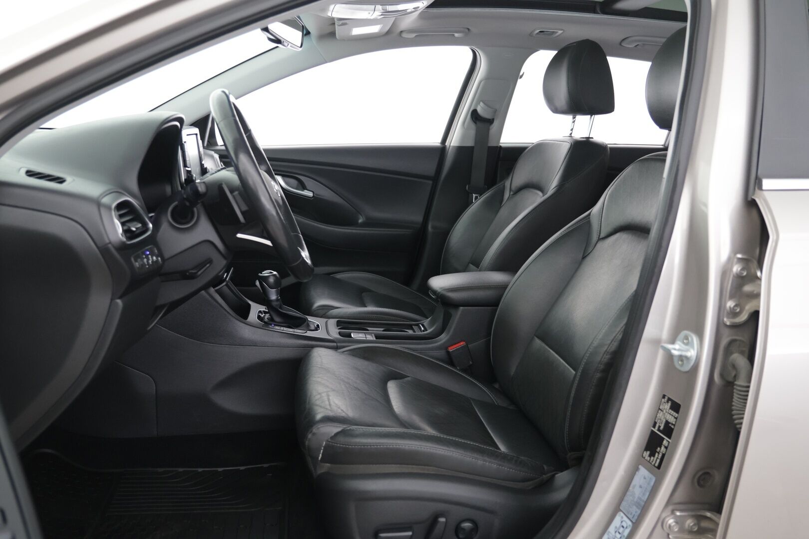 Hyundai i30 Wagon 2019 1,4 T-GDI 140 hv 7-DCT-aut. Style WLTP - | ACC | Ilmastoidut nahat | Panoraama lasikatto | BLIS | Keyless | Koukku | 