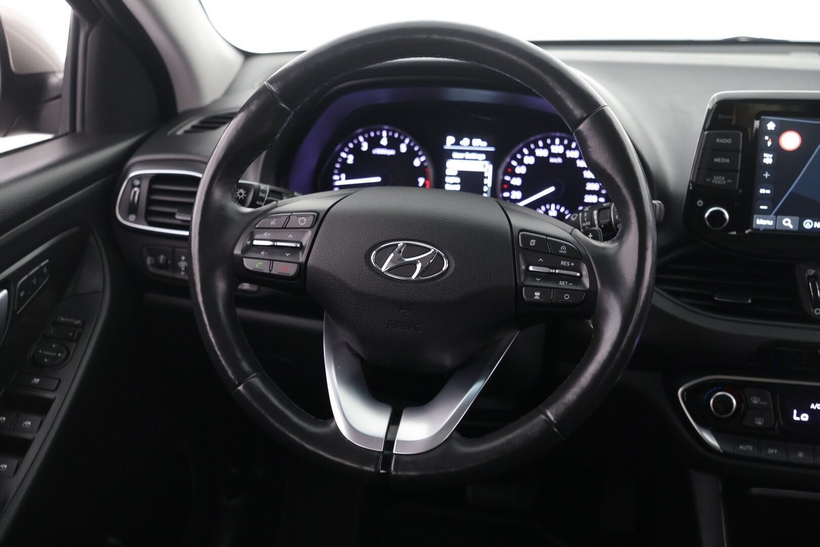 Hyundai i30 Wagon 2019 1,4 T-GDI 140 hv 7-DCT-aut. Style WLTP - | ACC | Ilmastoidut nahat | Panoraama lasikatto | BLIS | Keyless | Koukku | 