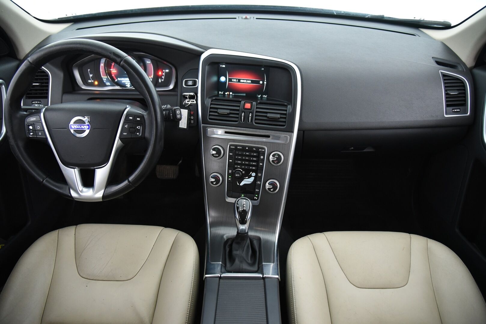Volvo XC60 2016 D4 Business Summum aut - Suomi-auto / Digimittaristo / Webasto / VOC / Muistipenkki / Vakkari / City Safety 