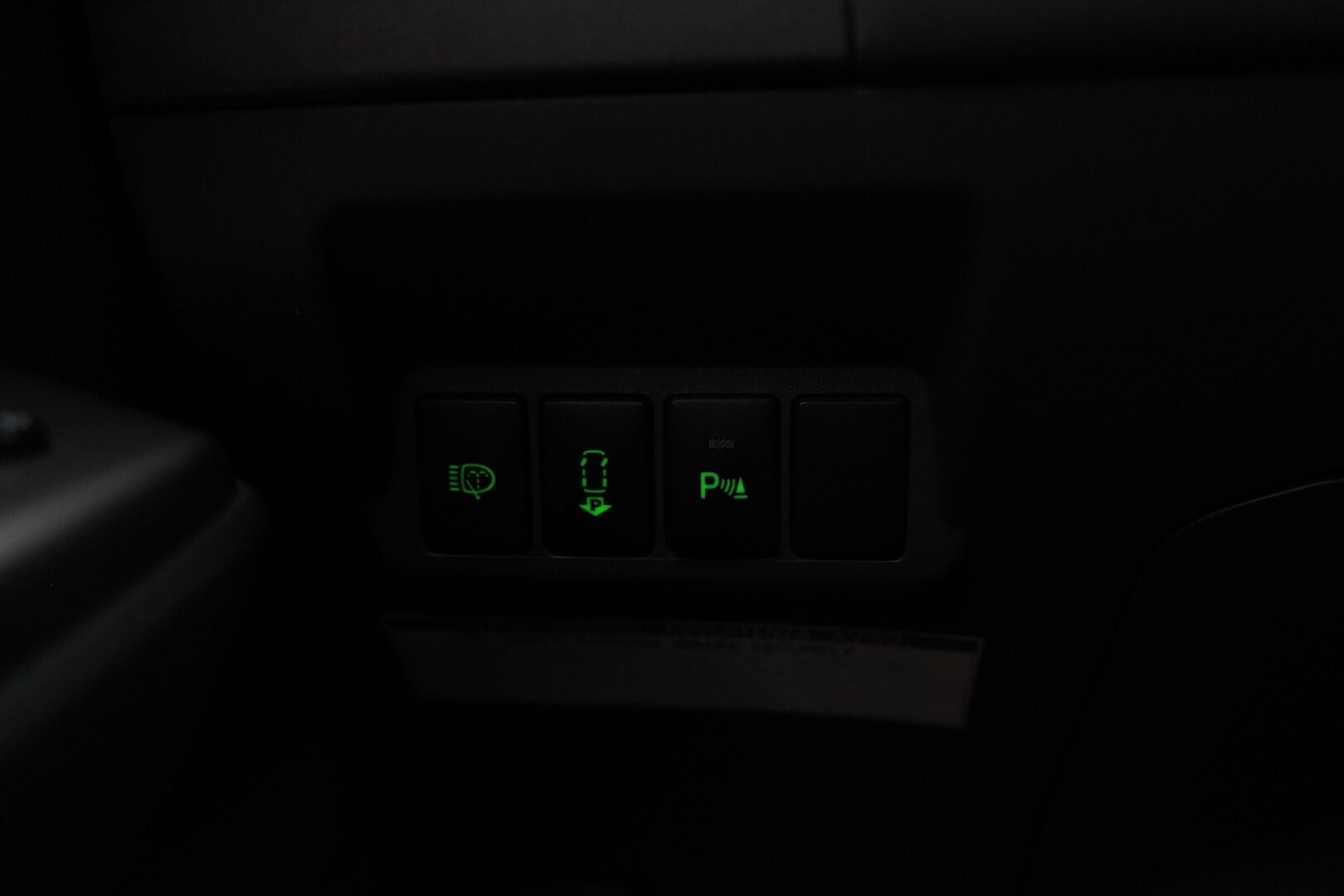 Toyota Prius+ 2013 Premium 7p - HUD / Panorama / Kamera / Vakkari / 2 Renkaat / Nahkasisusta