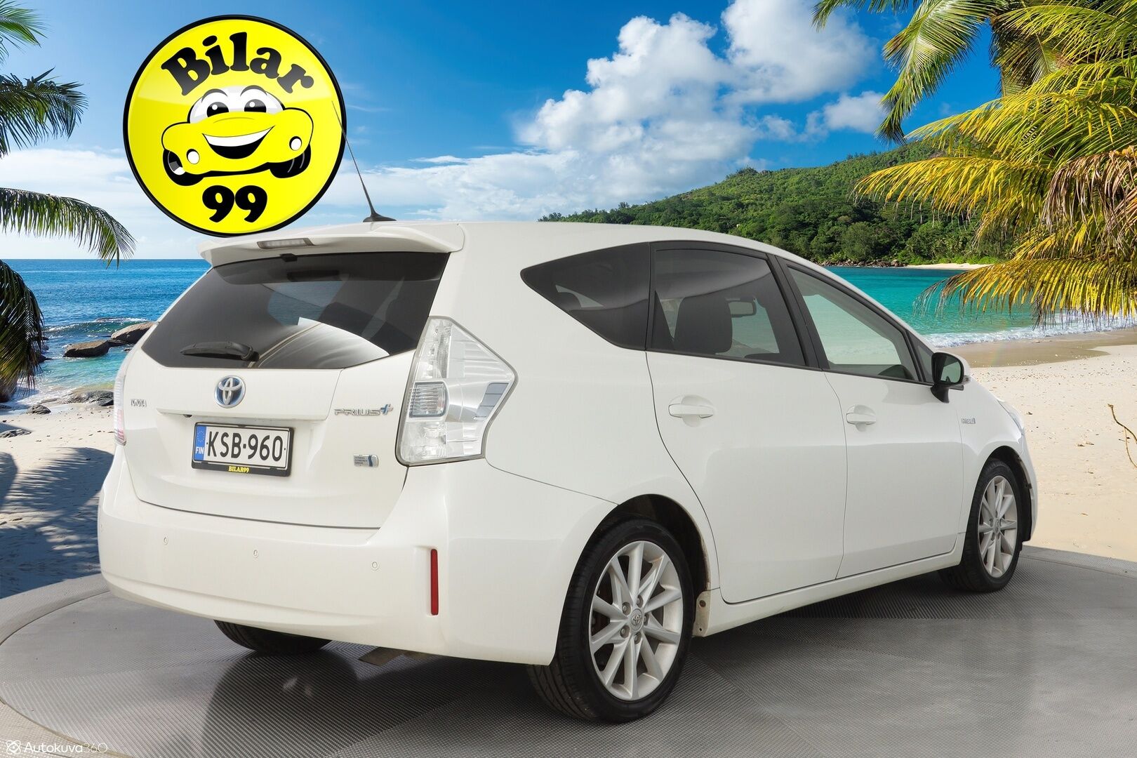 Toyota Prius+ 2013 Premium 7p - HUD / Panorama / Kamera / Vakkari / 2 Renkaat / Nahkasisusta