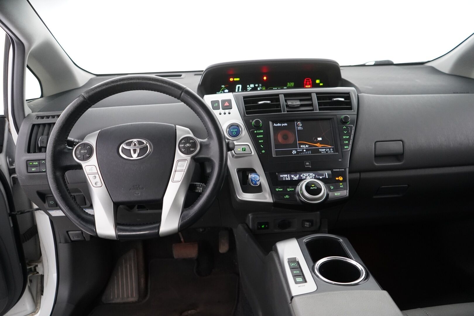 Toyota Prius+ 2013 Premium 7p - HUD / Panorama / Kamera / Vakkari / 2 Renkaat / Nahkasisusta