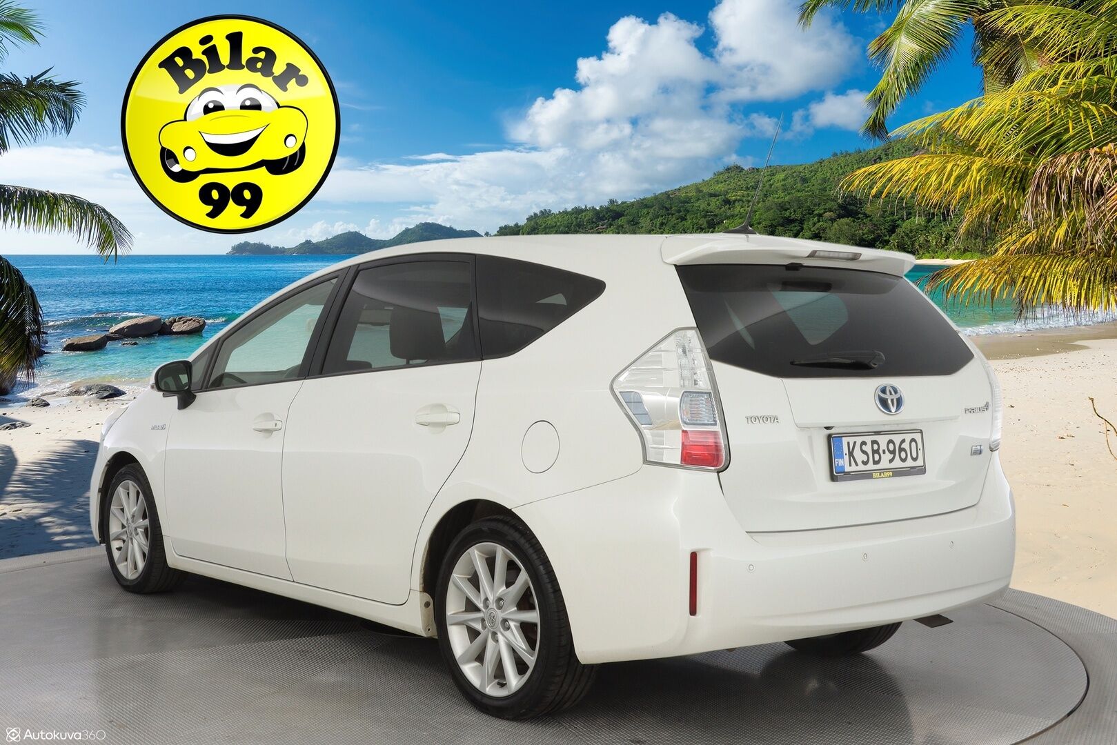 Toyota Prius+ 2013 Premium 7p - HUD / Panorama / Kamera / Vakkari / 2 Renkaat / Nahkasisusta