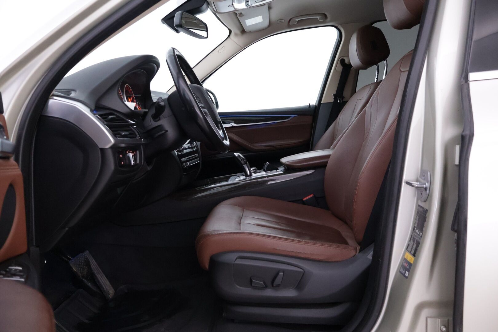 BMW X5 2016 F15 xDrive40e A - YritysOutlet - Myydään vain yrityksille - Soh 85.4% / 360° / ACC / S.Koukku / Blow by heater!