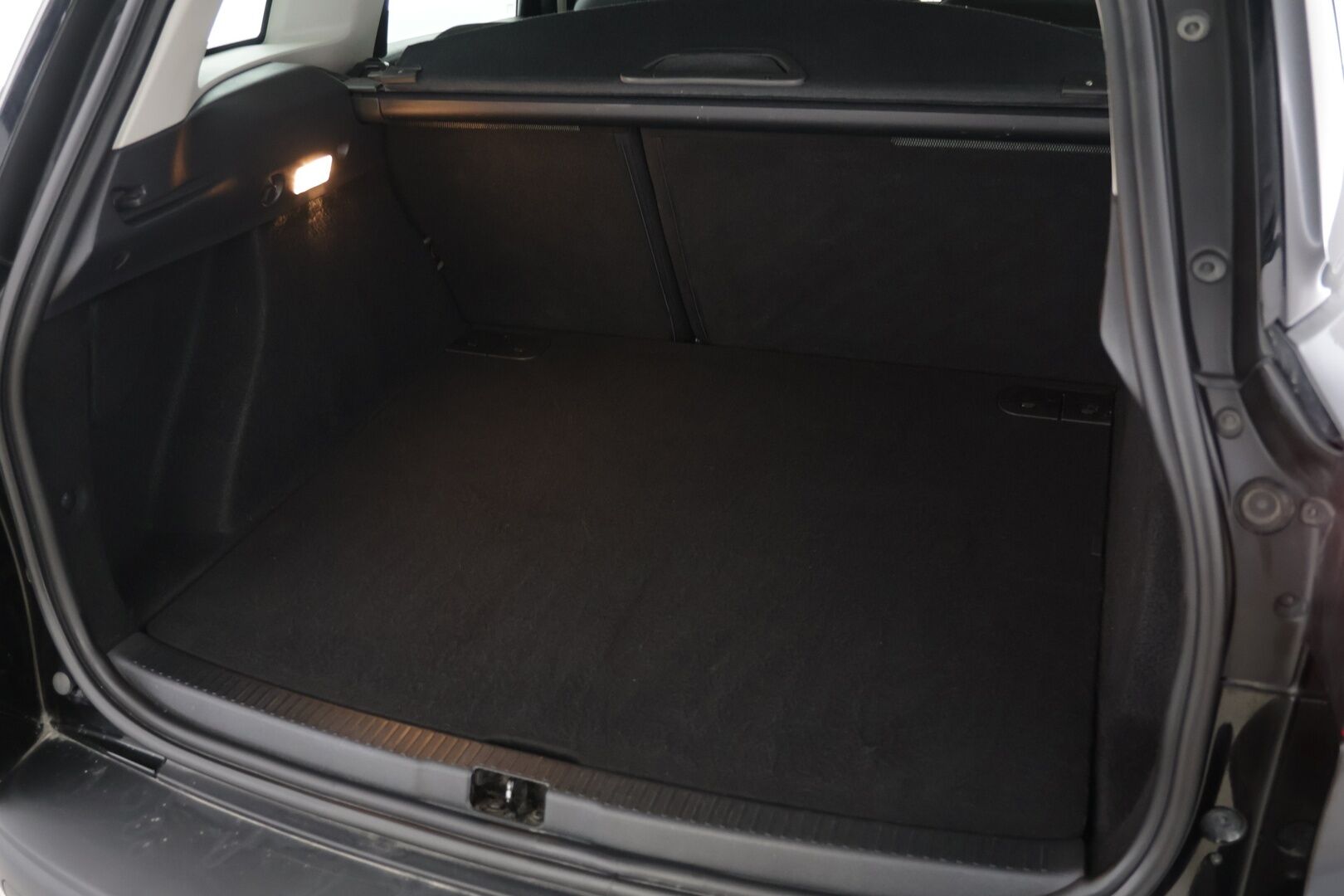 Renault Clio 2016 Sport Tourer Energy TCe 90 S&S Navi Style / Vakkari / Koukku / Navi / Bluetooth - Suomi-Auto / 2x Michelinit / Lohko + sisäp. - HULLUT AVAJAISHULINAT KORKOTARJOUS 3,29 %