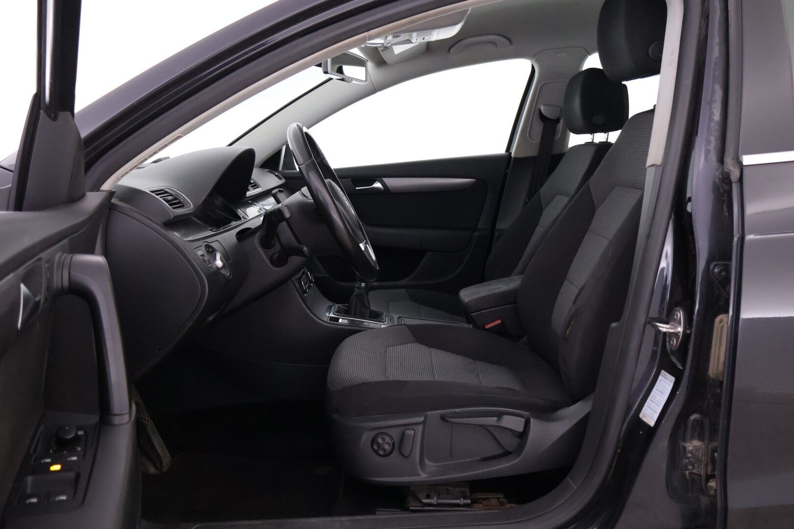 Volkswagen Passat 2011 4Motion  - YritysOutlet - Myydään vain yrityksille