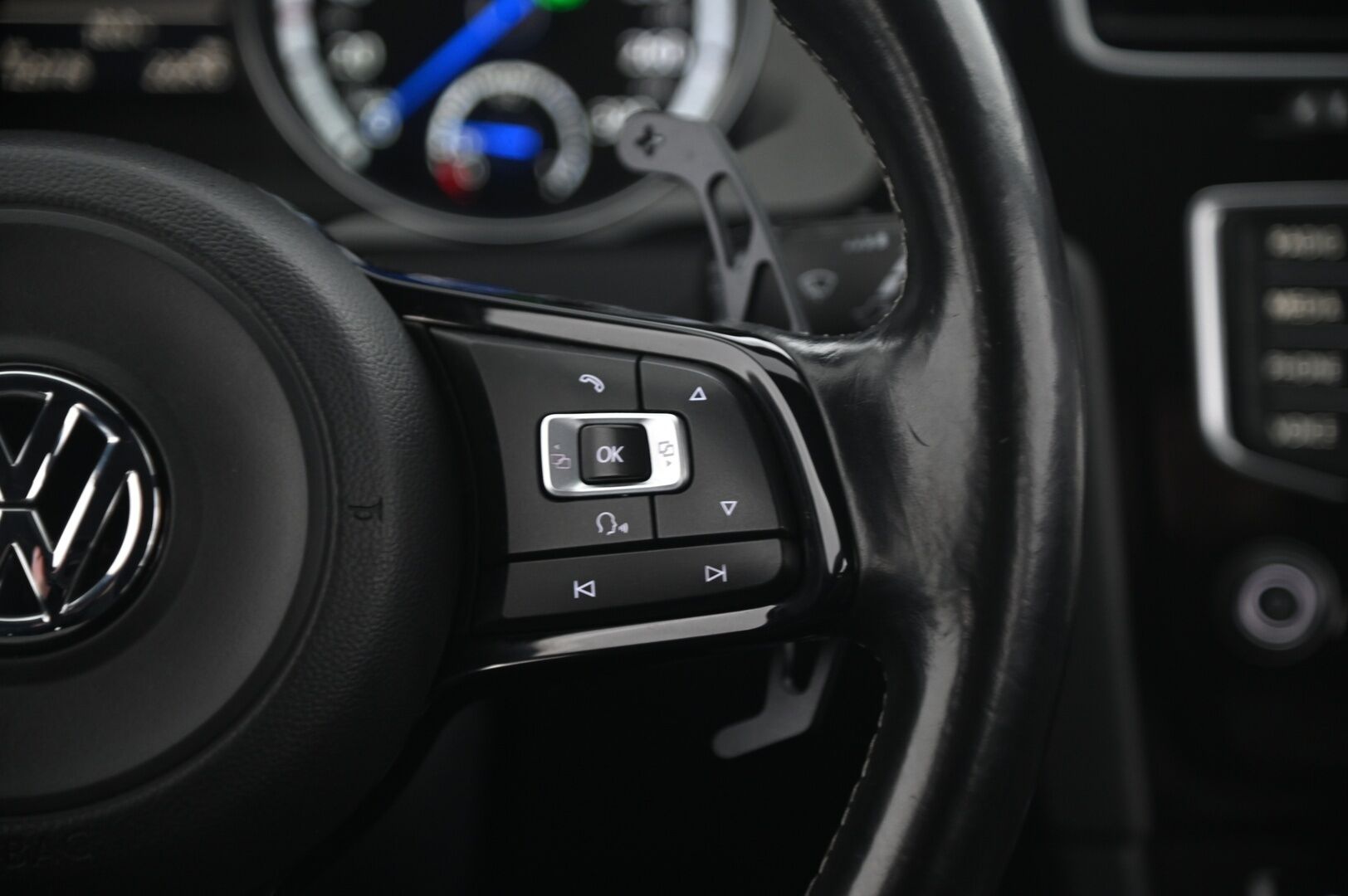 Volkswagen Golf 2016 Variant R 2,0 TSI 221 kW (300 hv) 4MOTION DSG-automaatti Winter Edition*Dynaudio / BC / Vakkari / Keyless* - *2x renkaat/ Tarkka huoltohistoria / Juuri katsatettu*