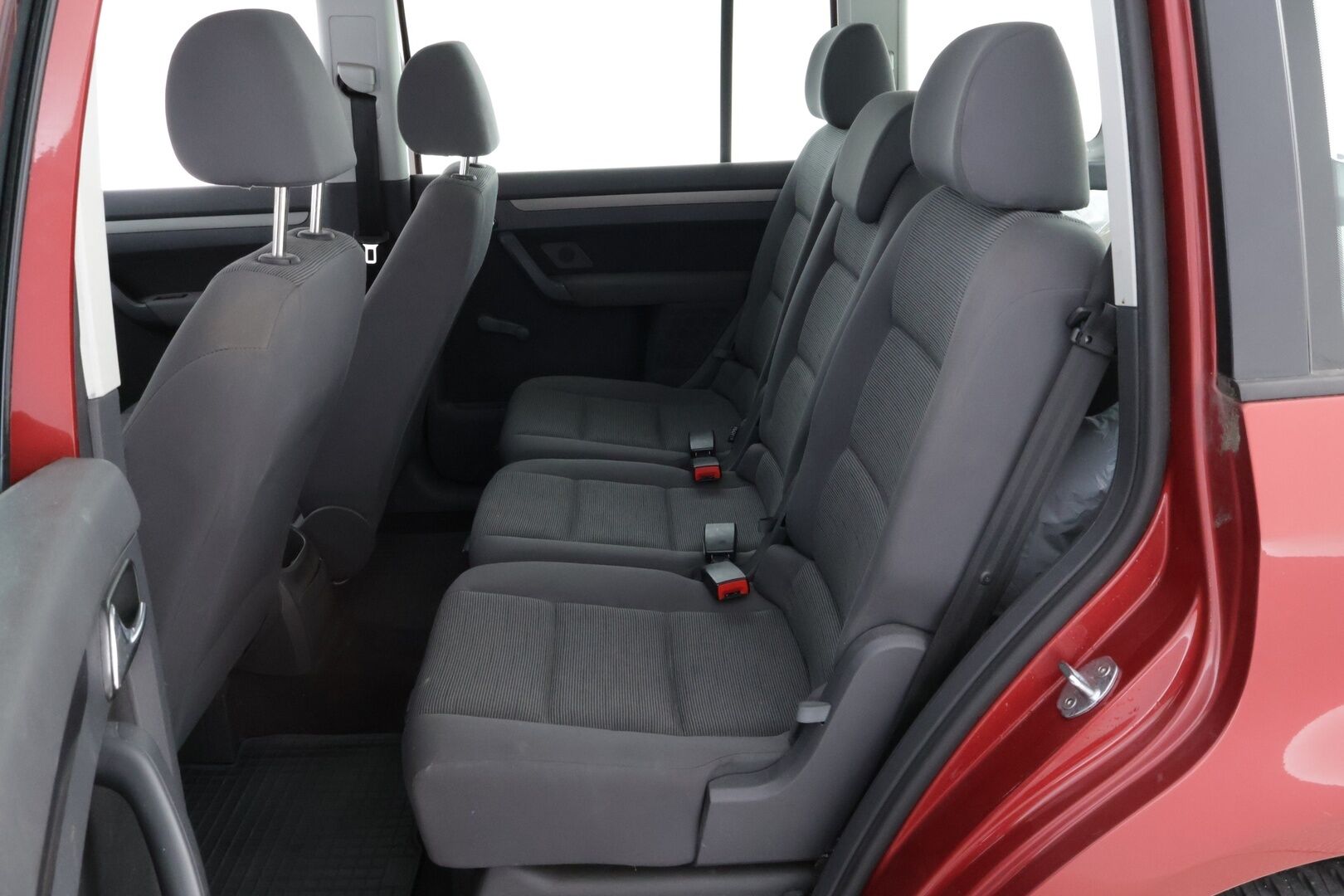 Volkswagen Touran 2007 - YritysOutlet - Myydään vain yrityksille - – Tämä auto myydään YritysOutlet -valikoimasta vain yritykselle