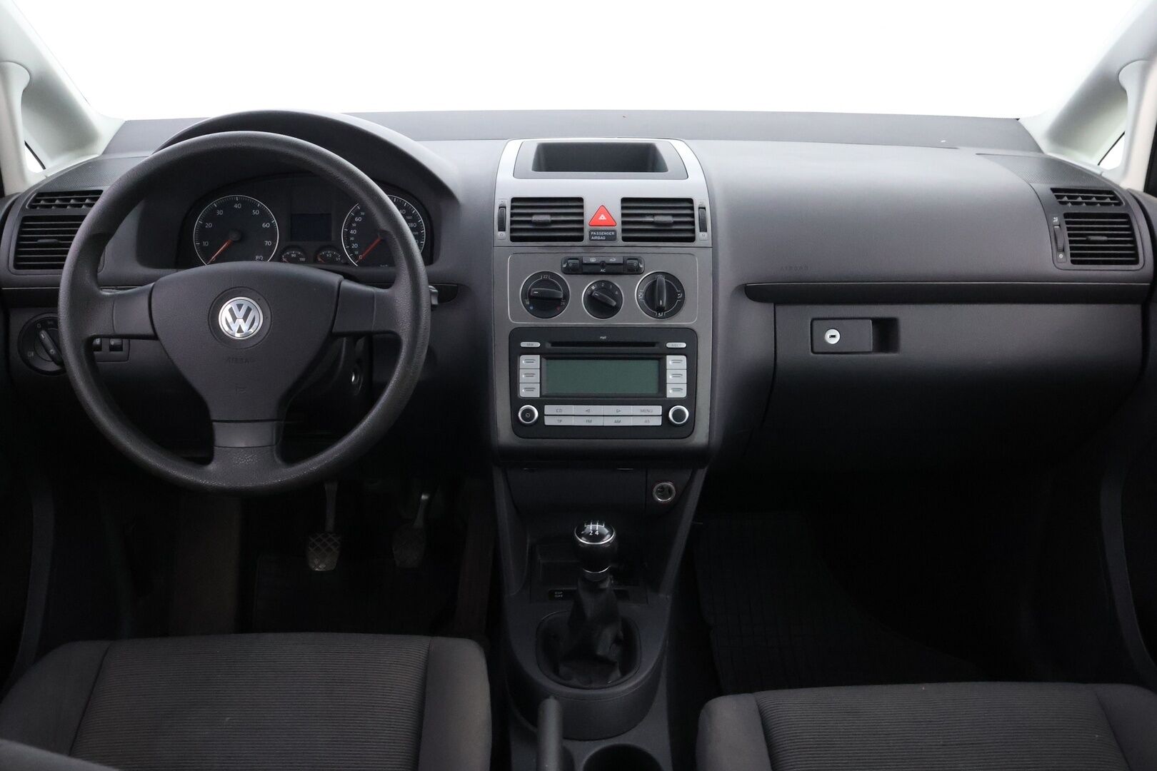 Volkswagen Touran 2007 - YritysOutlet - Myydään vain yrityksille - – Tämä auto myydään YritysOutlet -valikoimasta vain yritykselle