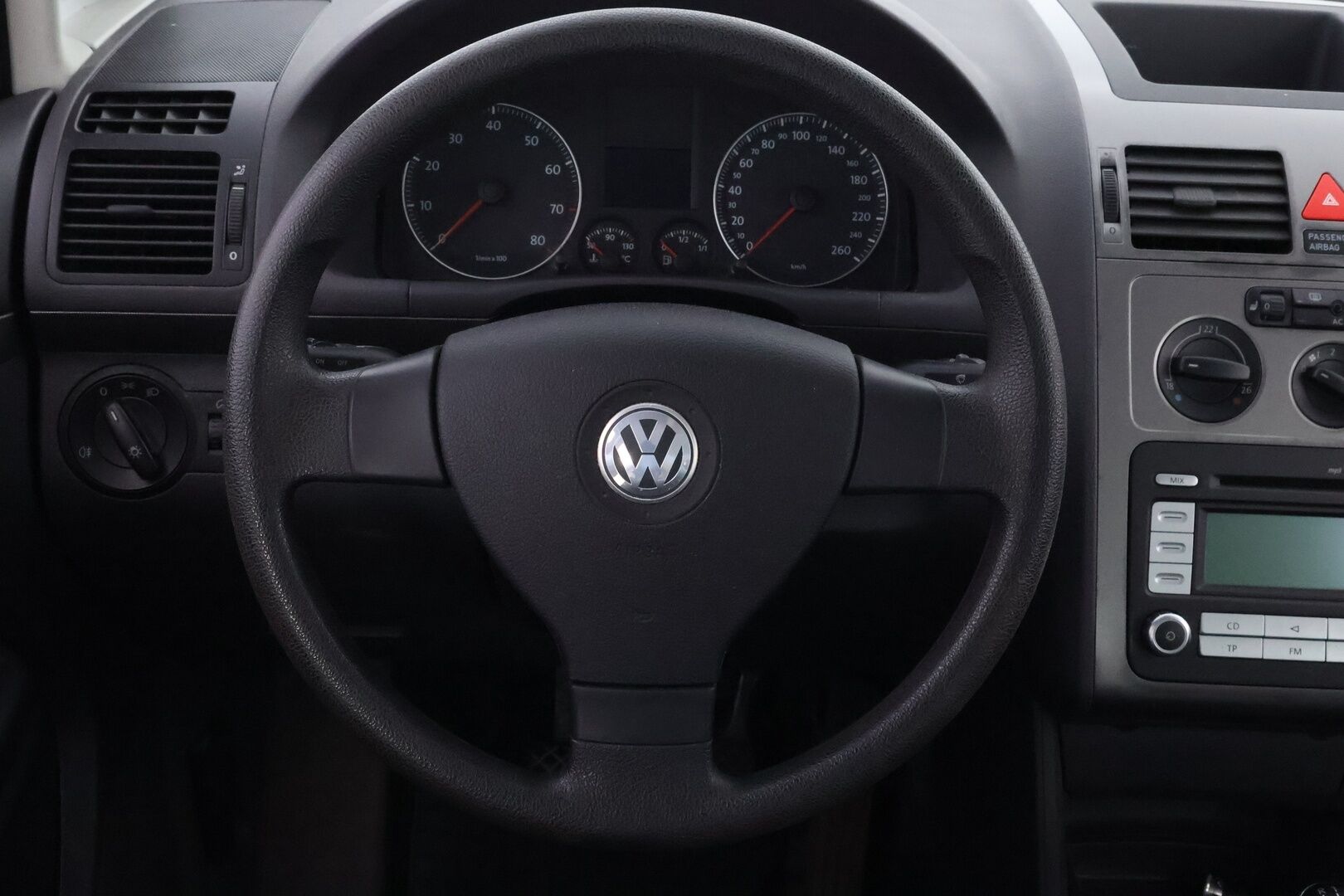 Volkswagen Touran 2007 - YritysOutlet - Myydään vain yrityksille - – Tämä auto myydään YritysOutlet -valikoimasta vain yritykselle