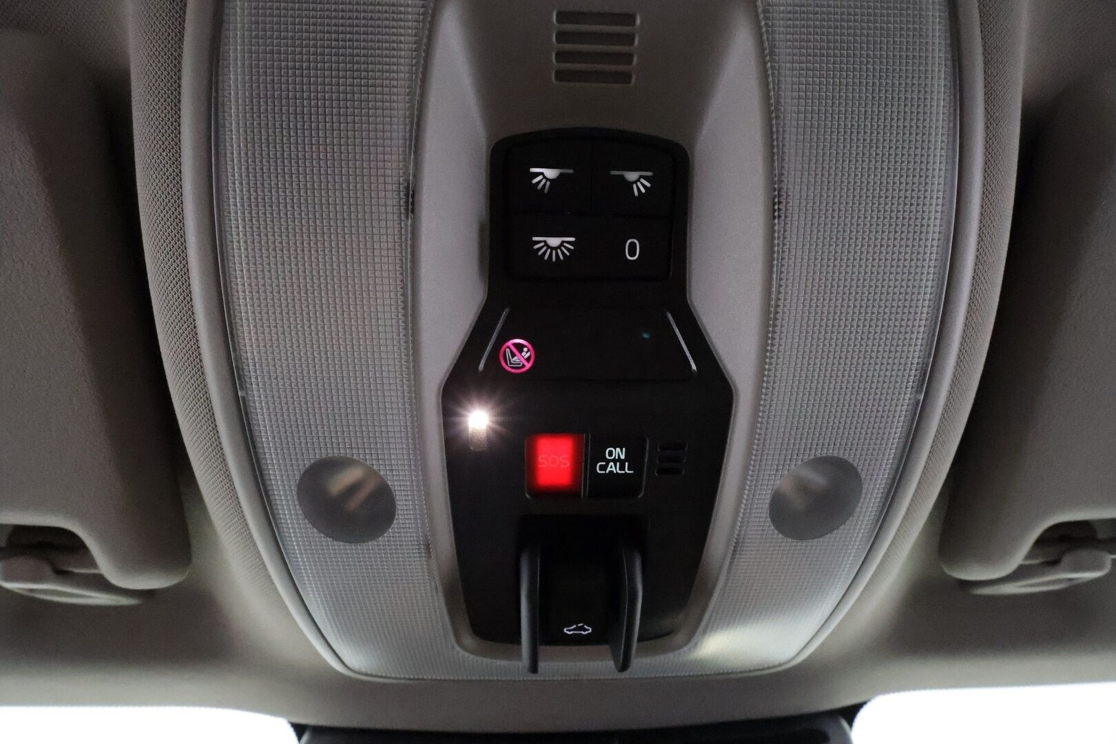 Volvo XC60 2016 D5 Ocean Race AWD aut **Supervarusteet! / Adapt. vakkari / Panorama / H&K / Muistipenkki / P.kamera / BLIS / Keyless** - Hyvä huoltohistoria / Kahdet renkaat aluvanteilla