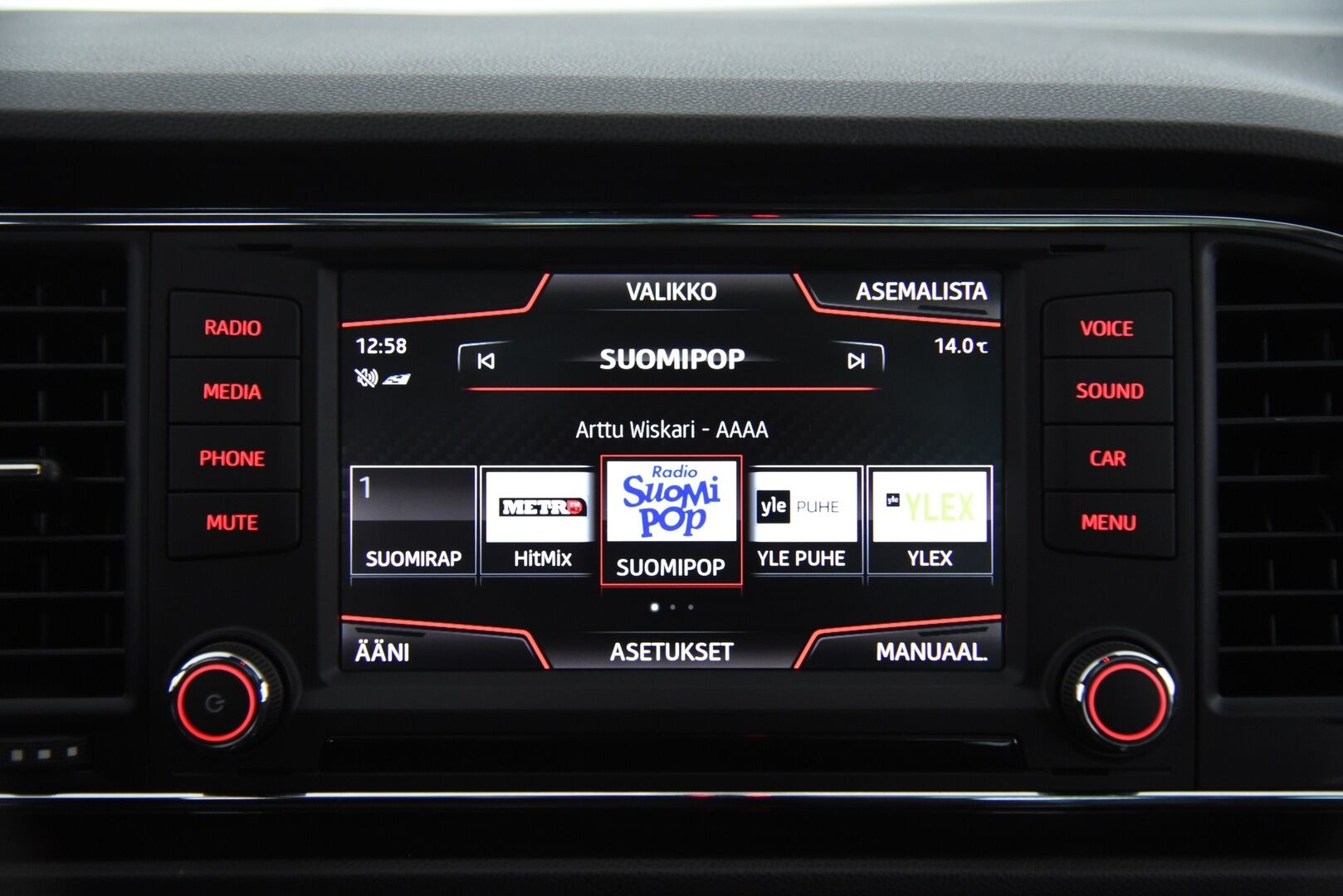 Seat Leon ST 2016 2,0 TSI 290 Cupra DSG / Panorama / Webasto / P-tutkat / LED-ajovalot - Juuri huollettu! / Kaukovaloautomatiikka / Seat Sound System