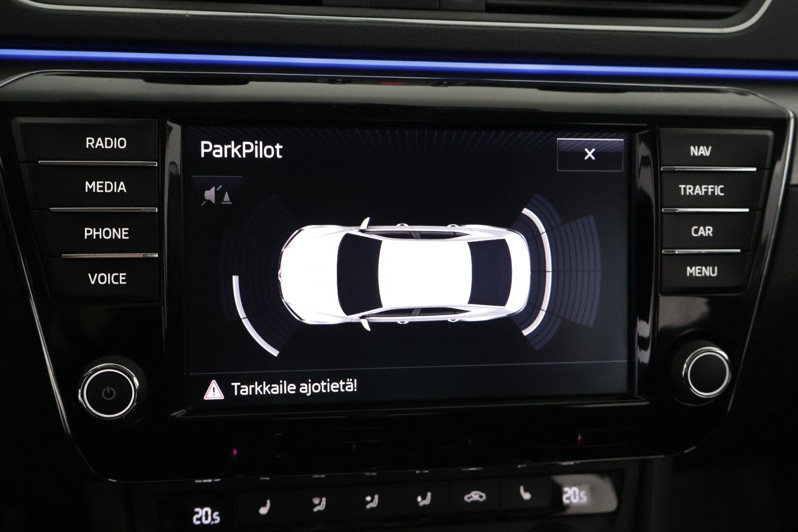 Skoda Superb 2017 1,4 TSI ACT Elegance DSG Autom. - Suomi-auto | ACC | Vetokoukku | Muistipenkki | Sähkökontti | Canton | Tutkat | Keyless | Webasto | Juuri huollettu! 