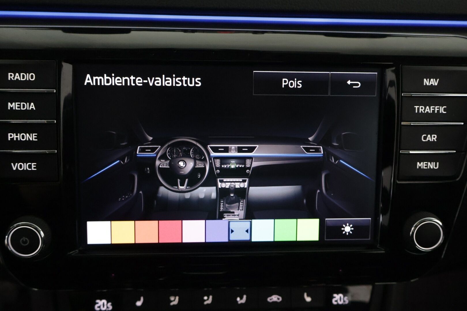 Skoda Superb 2017 1,4 TSI ACT Elegance DSG Autom. - Suomi-auto | ACC | Vetokoukku | Muistipenkki | Sähkökontti | Canton | Tutkat | Keyless | Webasto | Juuri huollettu! 