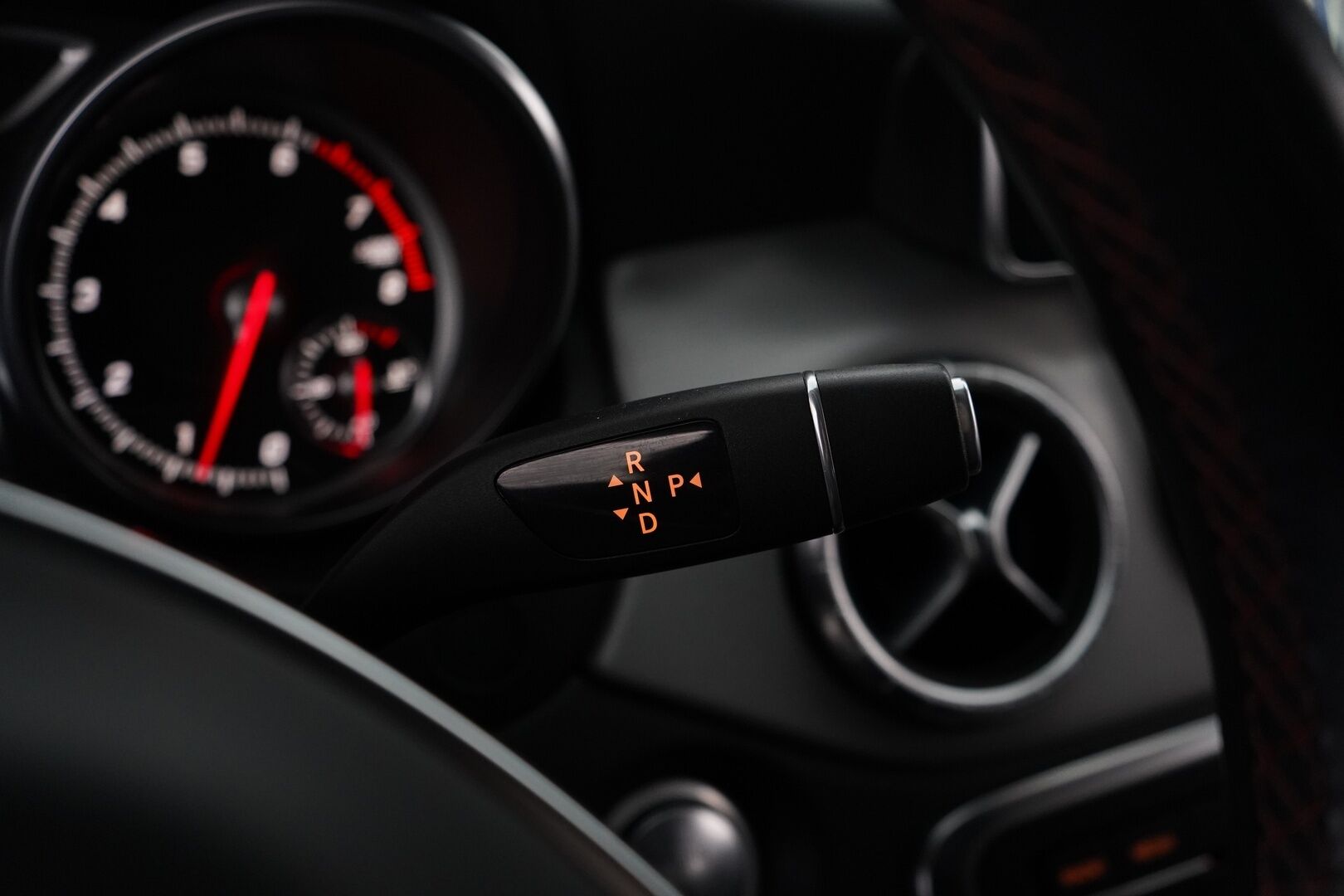 Mercedes-Benz CLA 2017 180 A Shooting Brake Business AMG *Kamera / Lohkolämmitin / Vakkari / Urheiluistuimet / Tutkat / KeylessGo* - Suomi-auto / Viimeisin huolto 124tkm / Kahdet Mersun Vanteet