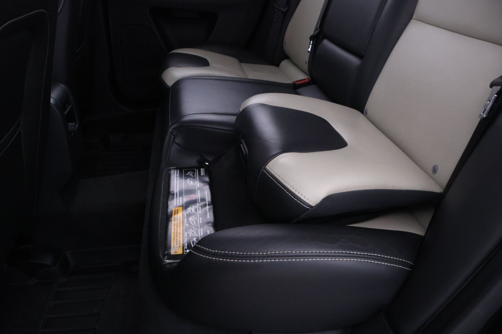 Volvo XC60 2016 D4 Business Classic Summum aut - Hihna tehty 3/2026 / Vakkari / Webasto / Kamera & Tutkat / Sähkökontti / KeyLess / Nahat / Volvo On Call