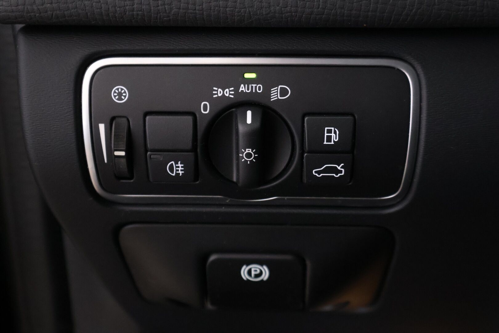 Volvo XC60 2016 D4 Business Classic Summum aut - Hihna tehty 3/2026 / Vakkari / Webasto / Kamera & Tutkat / Sähkökontti / KeyLess / Nahat / Volvo On Call