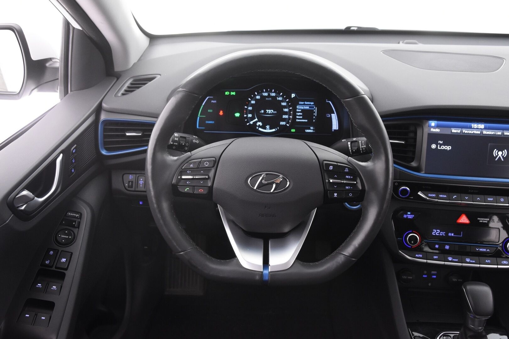 Hyundai IONIQ Hybrid 2017 DCT Style - Adapt.vakkari | P.kamera | Navigointi | Infinity audio | Muistipenkki | 2x renkaat vanteilla
