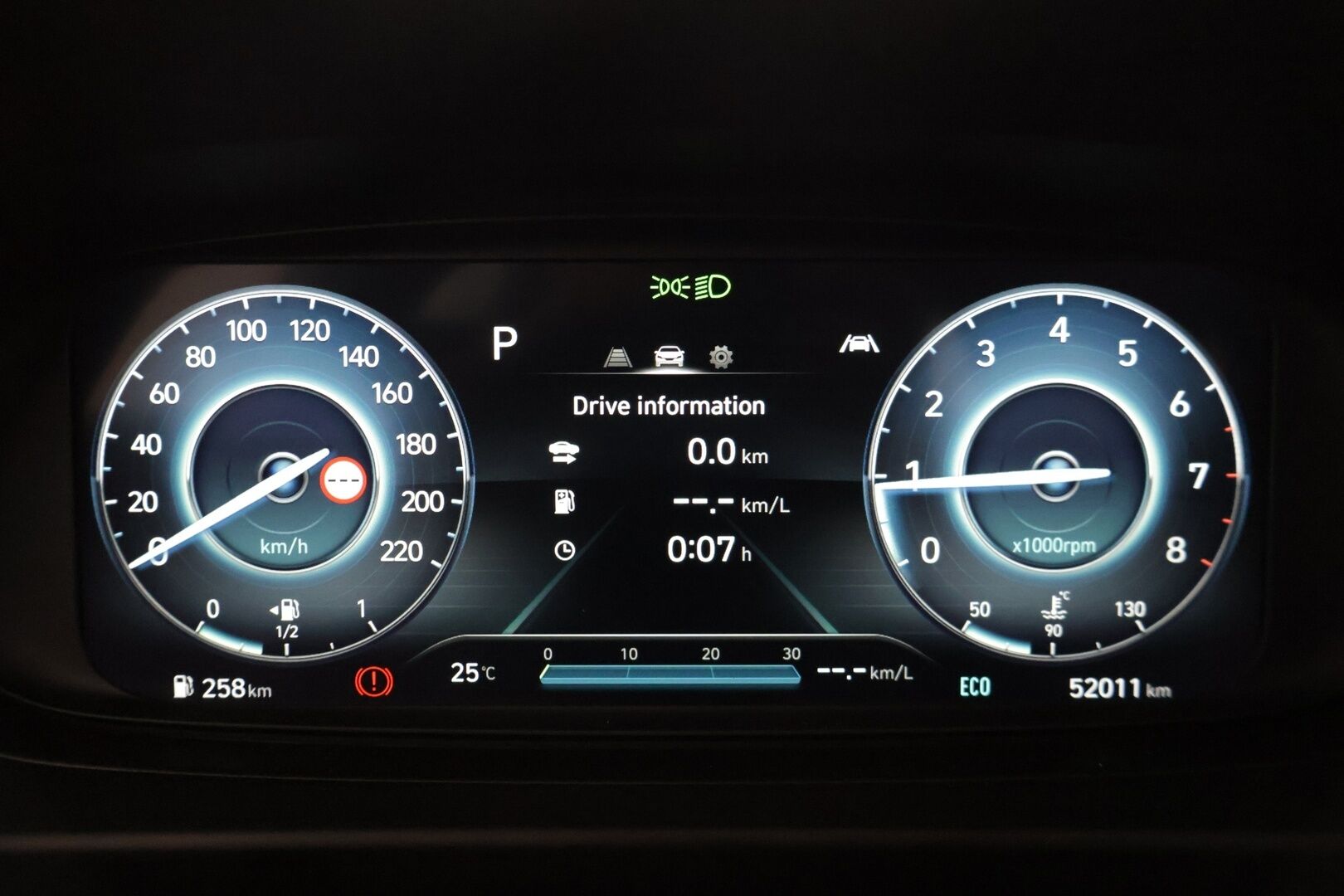 Hyundai i20 Hatchback 2021 1,0 T-GDI 100 hv 48V 7DCT Black Hybrid MY21 - | Peruutuskamera | Vakionopeudensäädin | Ratinlämmitin | Keyless | Kahdet hyvä kuntoiset renkaat + vanteet |
