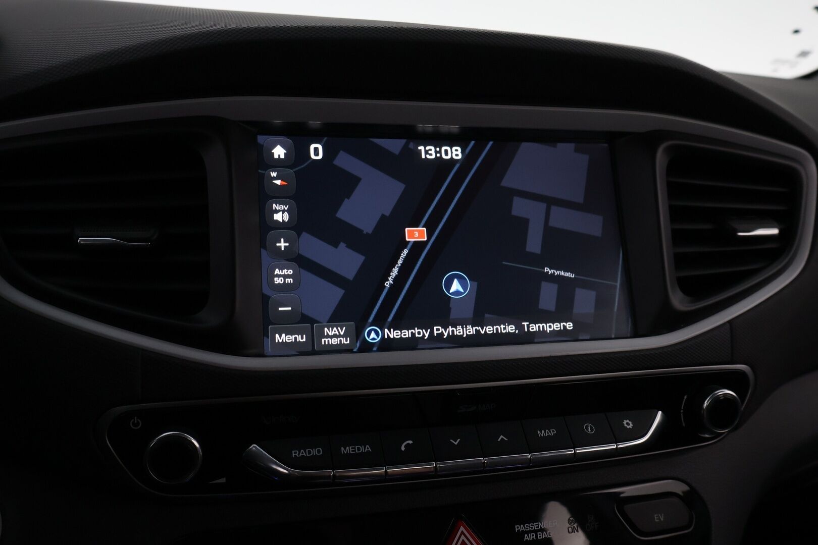 Hyundai IONIQ electric 2017 Style Business - Suomiauto / Lämpöpumppu / Adapt.Vakkari / Infinity Audio / Ilmastoidut Nahat / Peruutuskamera / Apple&Android / Huippuvarusteet!
