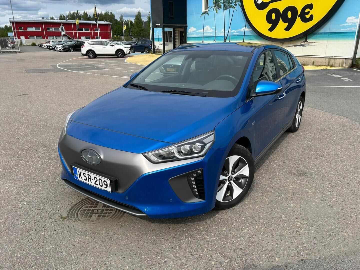Hyundai IONIQ electric 2017 Style Business - Suomiauto / Lämpöpumppu / Adapt.Vakkari / Infinity Audio / Ilmastoidut Nahat / Peruutuskamera / Apple&Android / Huippuvarusteet!