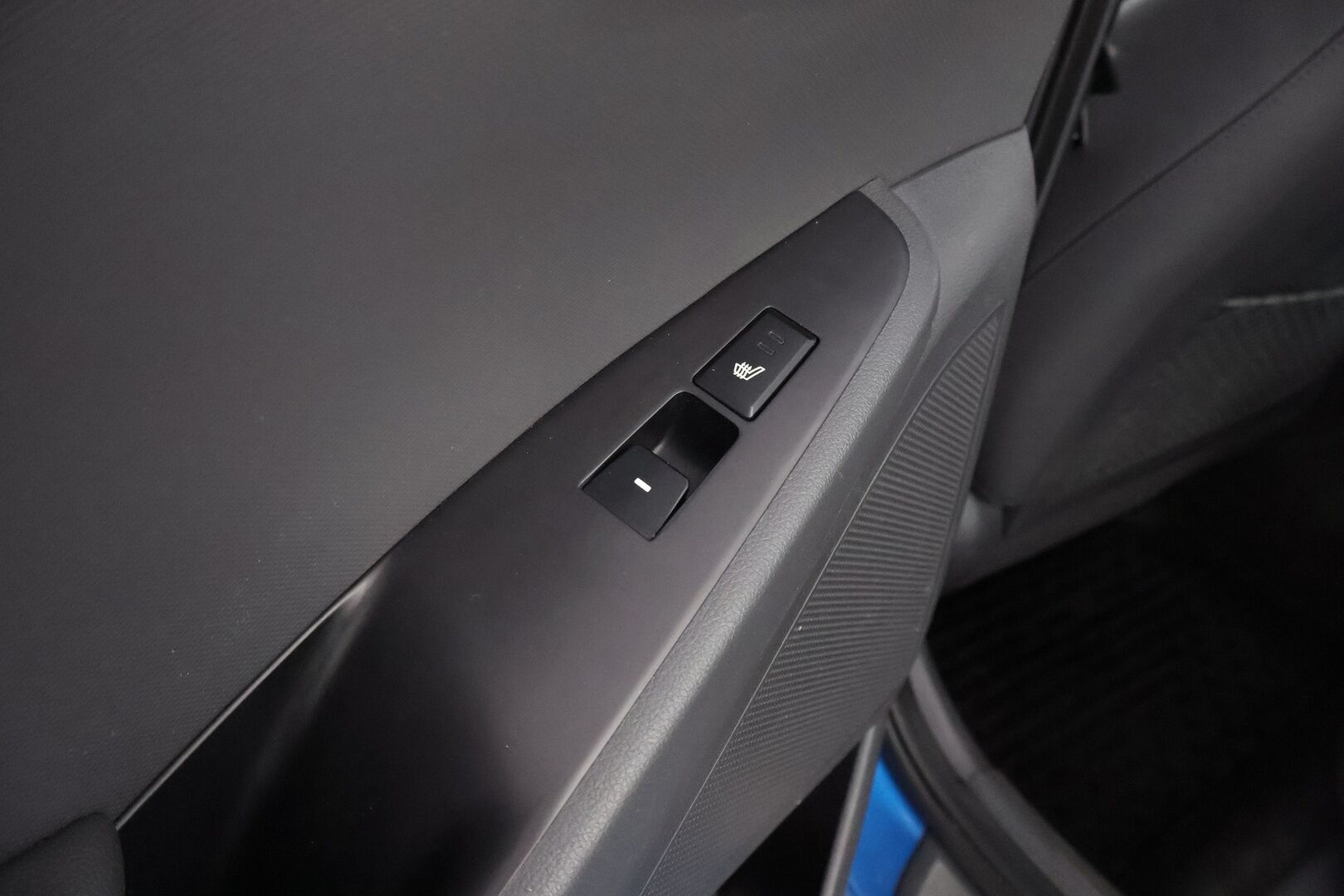 Hyundai IONIQ electric 2017 Style Business - Suomiauto | Lämpöpumppu | Adapt.Vakkari | Infinity Audio | Ilmastoidut Nahat | Peruutuskamera | Apple&Android | Huippuvarusteet!