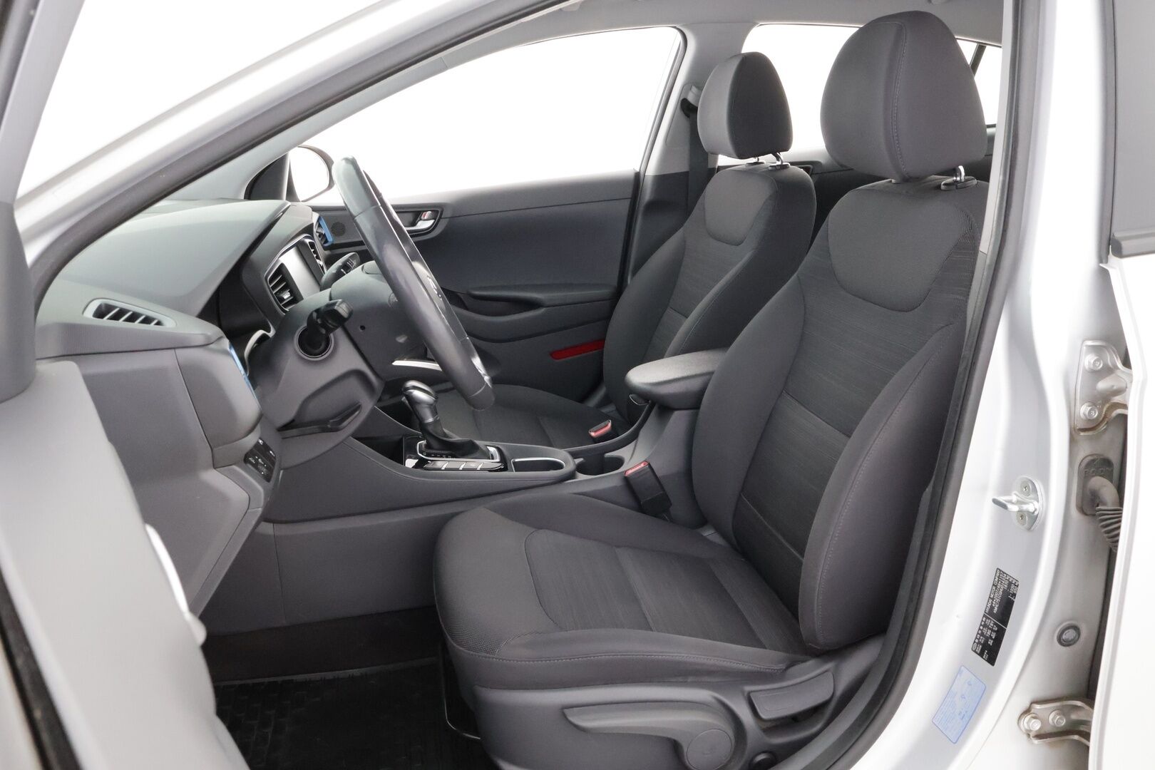 Hyundai IONIQ hybrid 2017 DCT Comfort * Suomiauto / Merkkihuollot / Infinity / Adapt.Vakkari / Peruutuskamera / Lohkolämmitin! - Ratinlämmitys / Juuri tullut Tampereelle!