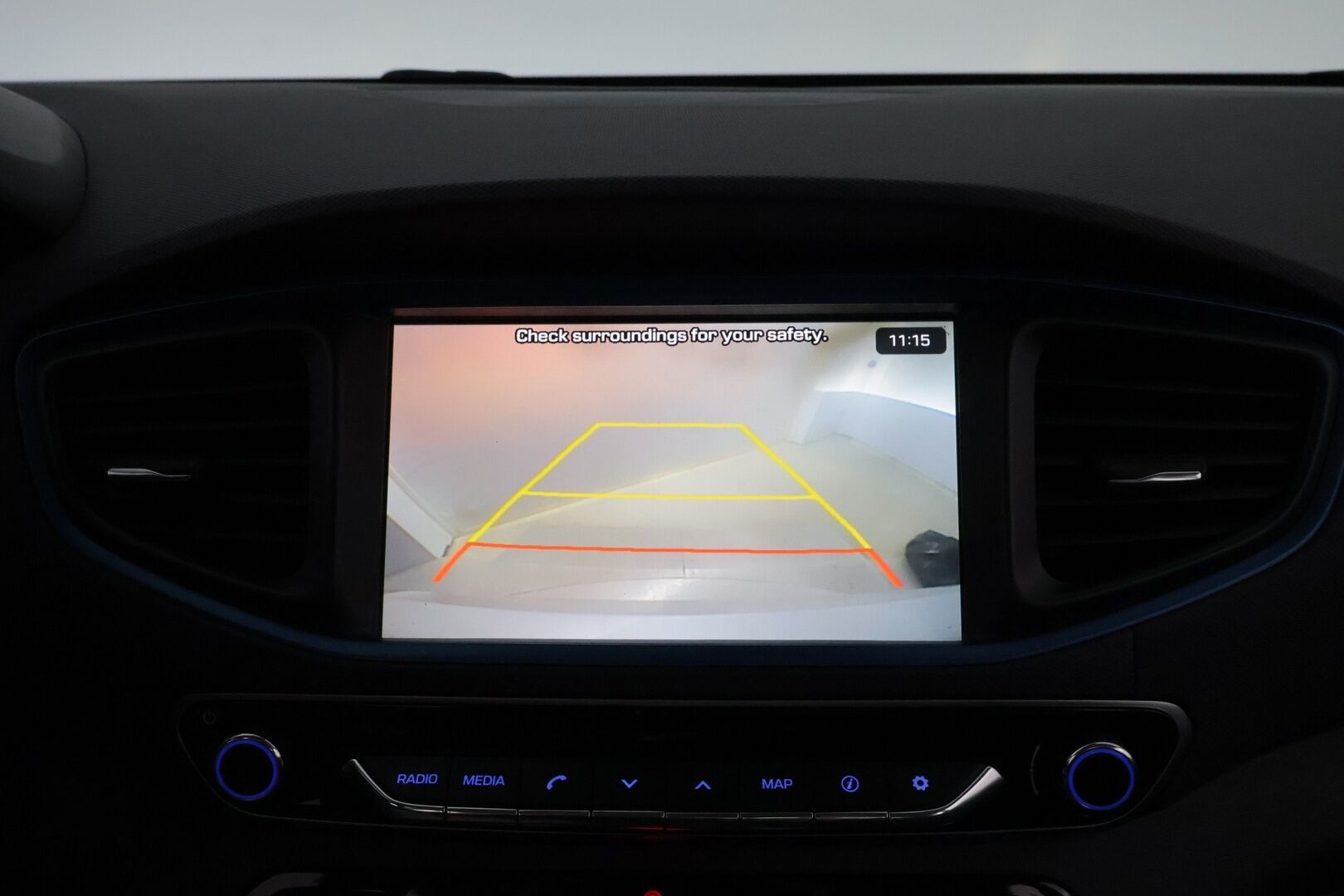 Hyundai IONIQ hybrid 2017 DCT Comfort * Suomiauto / Merkkihuollot / Infinity / Adapt.Vakkari / Peruutuskamera / Lohkolämmitin! - Ratinlämmitys / Juuri tullut Tampereelle!