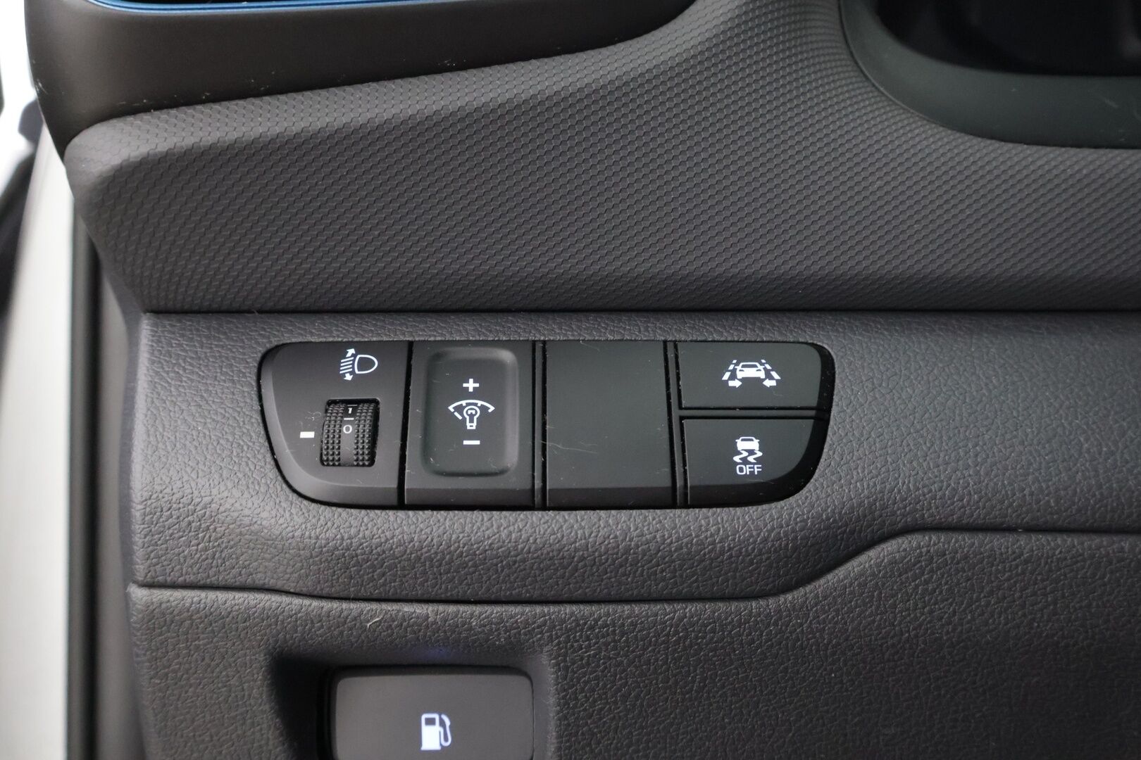 Hyundai IONIQ hybrid 2017 DCT Comfort * Suomiauto / Merkkihuollot / Infinity / Adapt.Vakkari / Peruutuskamera / Lohkolämmitin! - Ratinlämmitys / Juuri tullut Tampereelle!