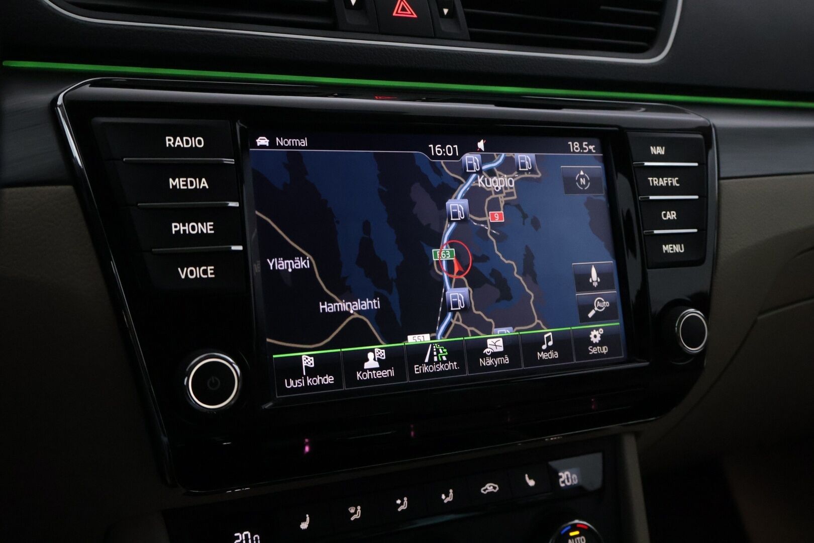 Skoda Superb 2017 2,0 TDI 190 4x4 Elegance DSG Autom. *ACC / Muistipenkki / Canton / Koukku / S-Luukku / KeyLessGo / Tutkat* - Merkkihuollettu / Suomiauto /