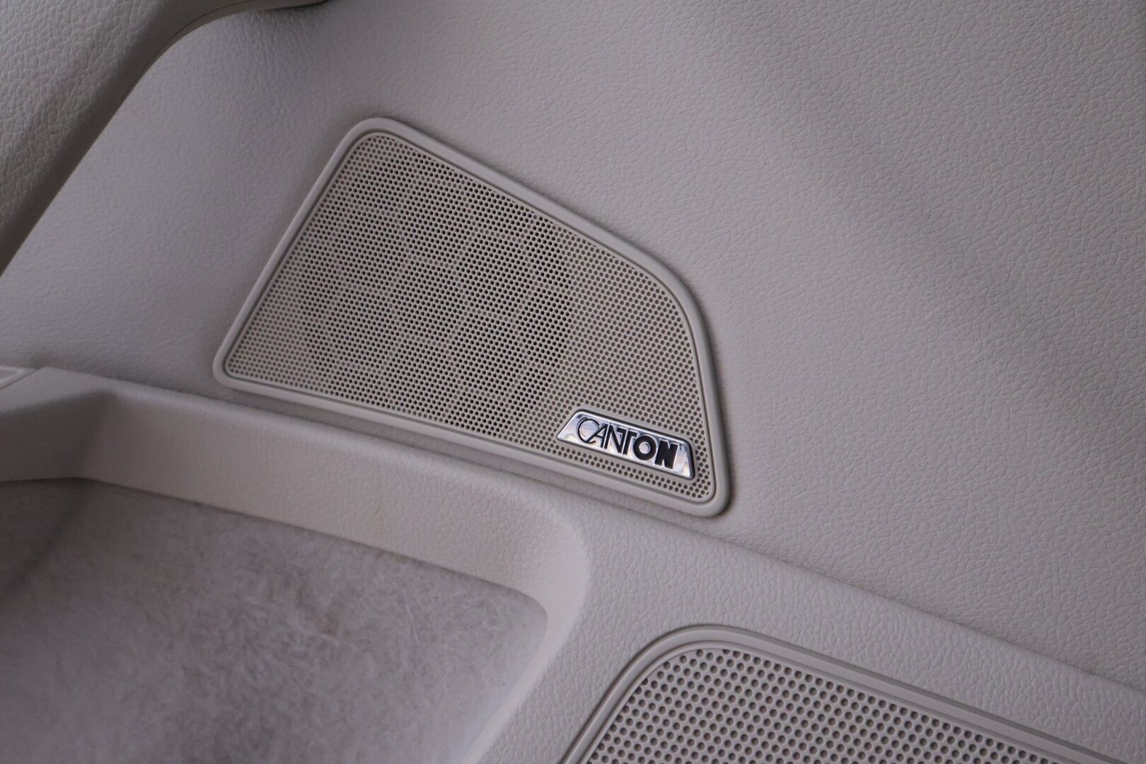 Skoda Superb 2017 2,0 TDI 190 4x4 Elegance DSG Autom. *ACC / Muistipenkki / Canton / Koukku / S-Luukku / KeyLessGo / Tutkat* - Siisti kuntoinen ja hyvin huollettu Superb / Jakohihna vaihdettu - HULLU BLACKWEEK KORKOTARJOUS 2,49%