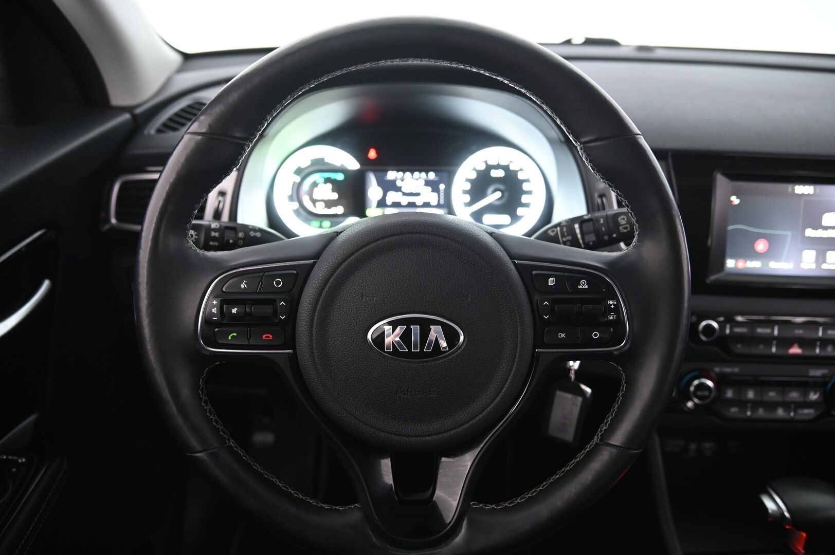 Kia Niro 2017 1,6 GDI Hybrid EX DCT - | Juuri Huollettu! | Navi | Vakionopeudensäädin | Peruutuskamera | Vetokoukku | Lohkolämmitin | Puolnahkapenkit |